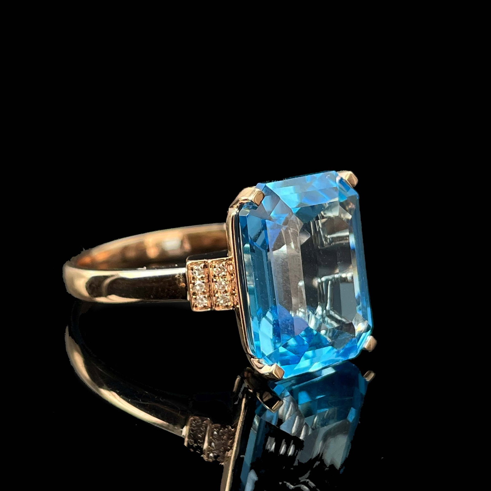 14k Gold 5.98 Ctw Natural Topaz & Diamond Ring - 2