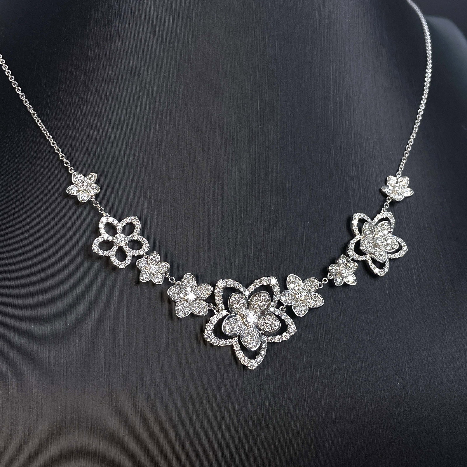 14k Gold 4.25 Ctw Natural H Diamond & Flowers Jewelry Set - 2