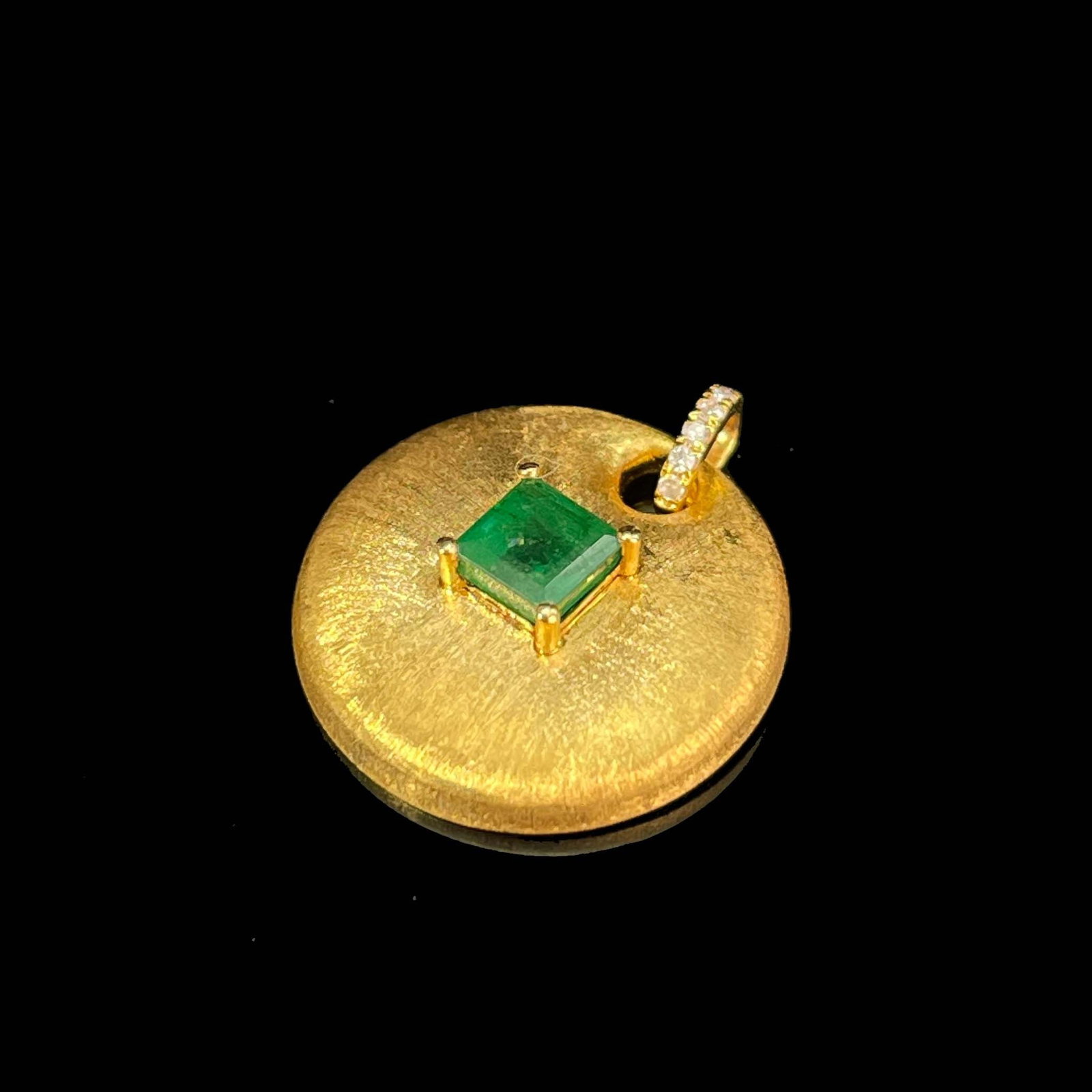 14k Gold 0.30 Ctw Natural Emerald & Diamond Pendant( Without Chain ) - 2