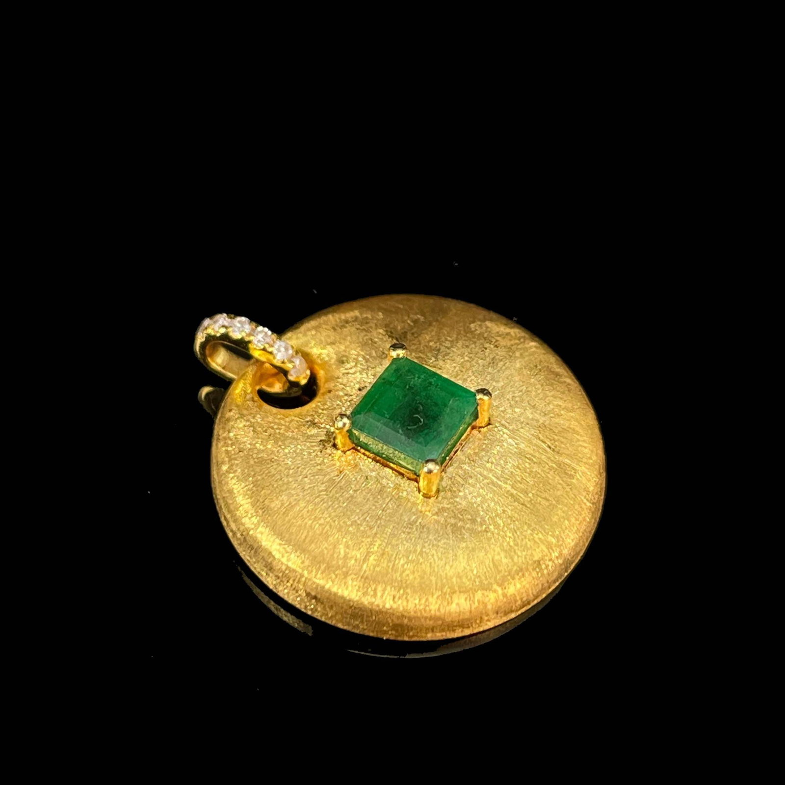 14k Gold 0.30 Ctw Natural Emerald & Diamond Pendant( Without Chain ) - 3