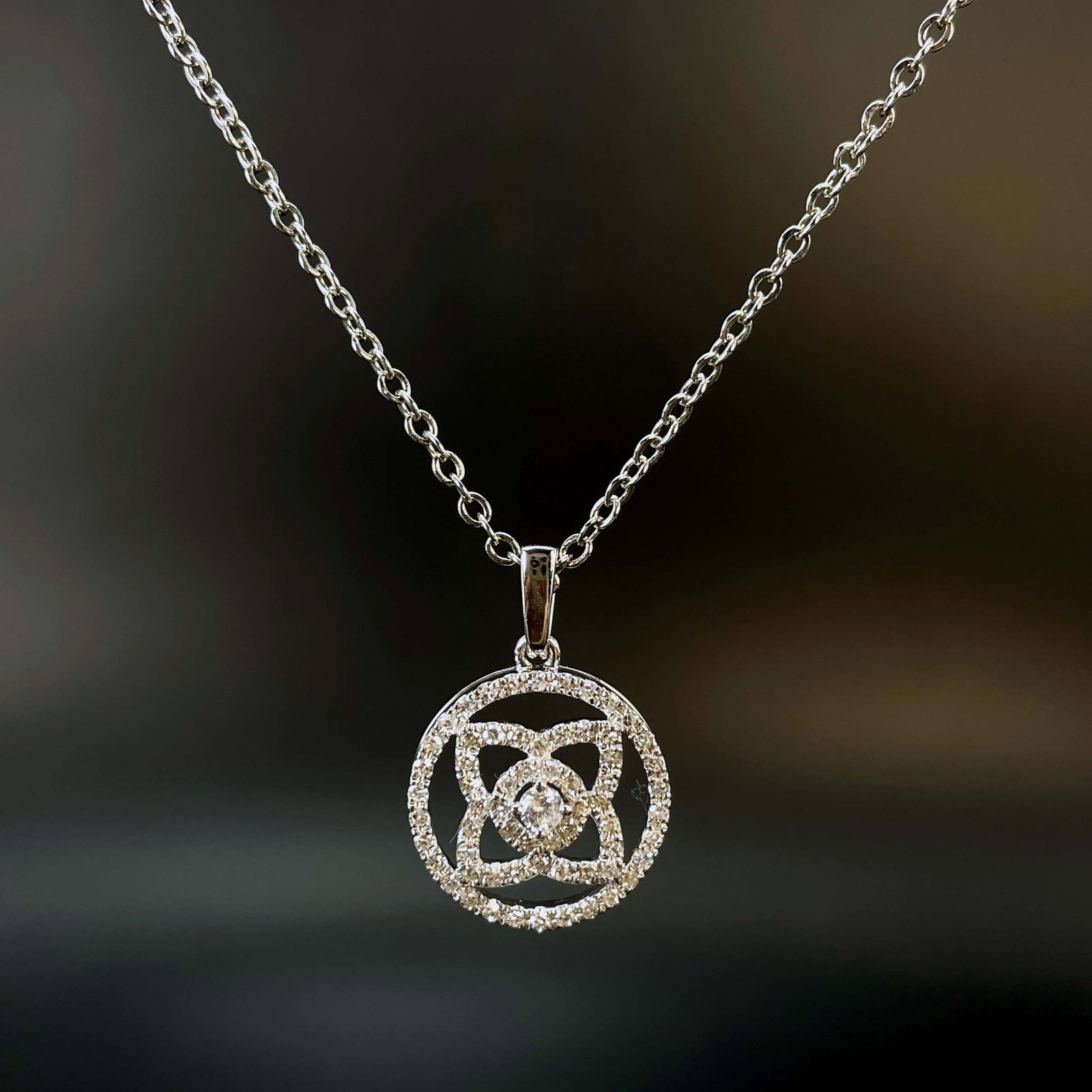 14k Gold 0.3 Ct Natural H Diamond Pendant( Without Chain ): Ref:230943463 // gold content:14k gold // main gemstone:diamond // shape:round // carat weight:0. 3ct // clarity grade:vs-si // color:h // treatment:natural // cut grade:g // Condition: NewHigh