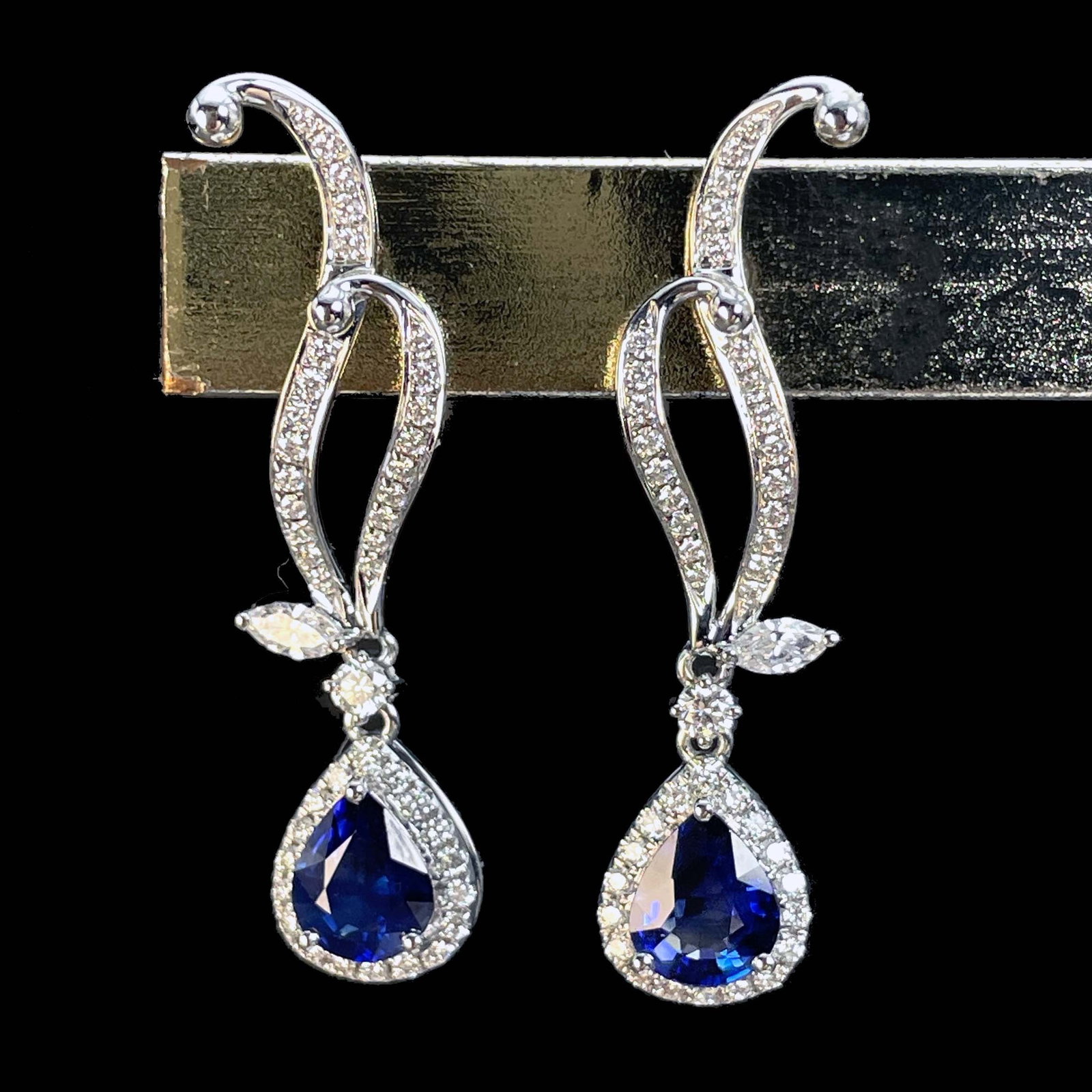 14k Gold 1.32 Ctw Natural Sapphire & Diamond Earrings - 3