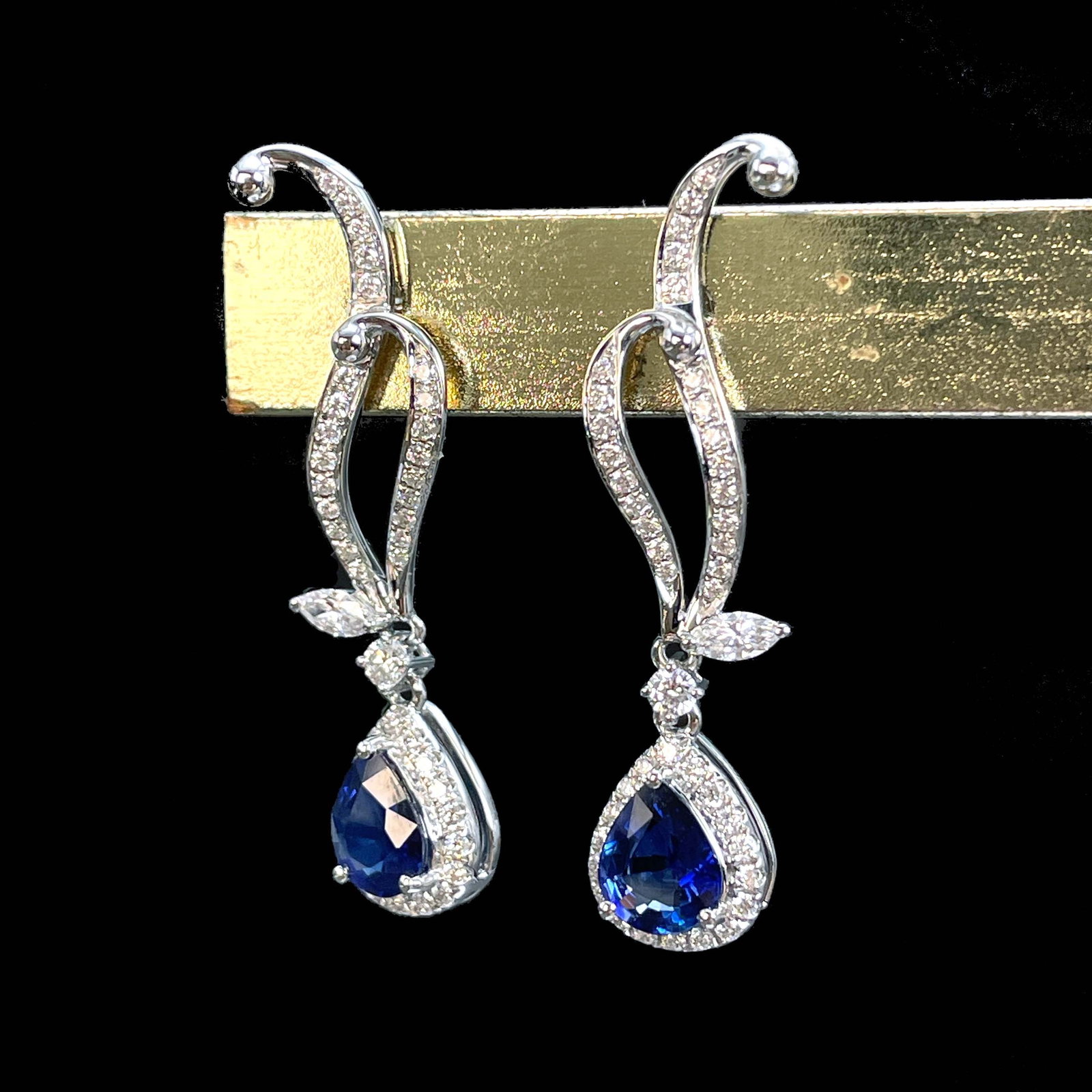 14k Gold 1.32 Ctw Natural Sapphire & Diamond Earrings - 4