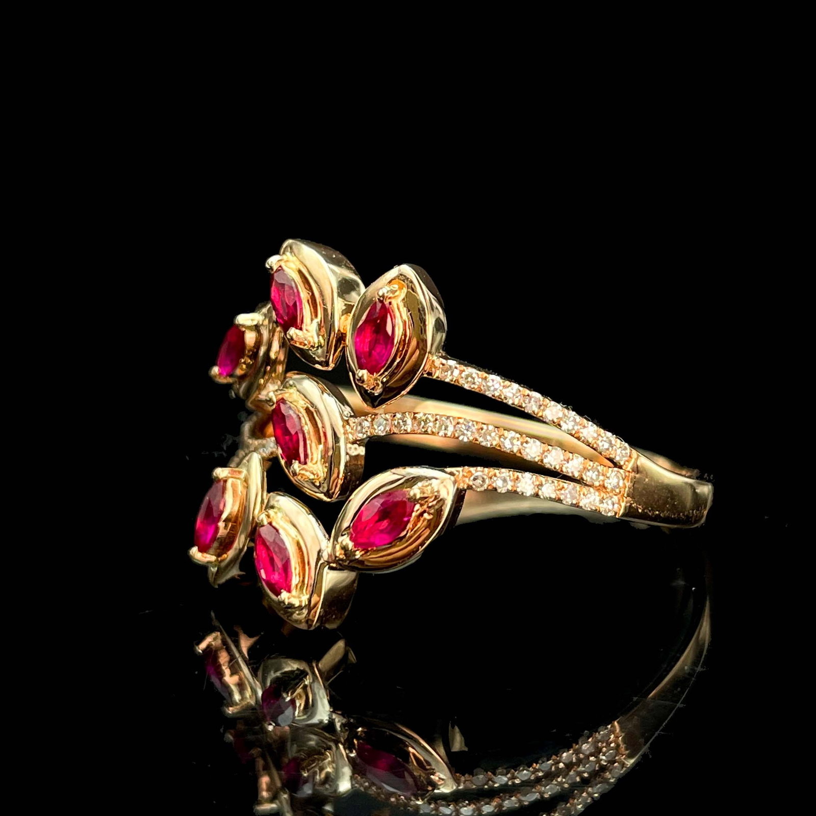 14k Gold 0.58 Ctw Natural Ruby & Diamond Ring - 4