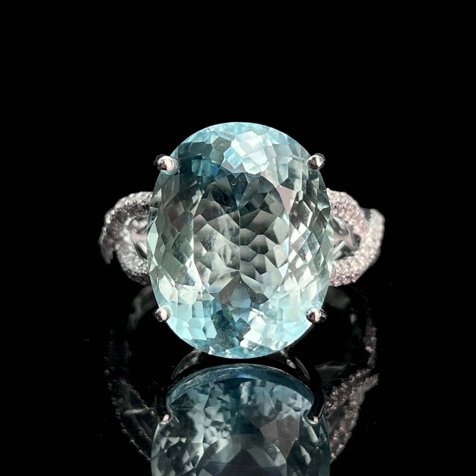 14k Gold 10.0 Ctw Natural Aquamarine & Diamond Ring - 5
