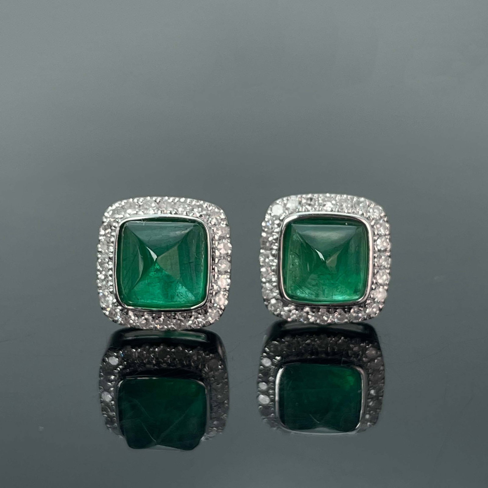 14k Gold 1.98 Ctw Vivid Green Natural Emerald & Diamond Earrings - 2