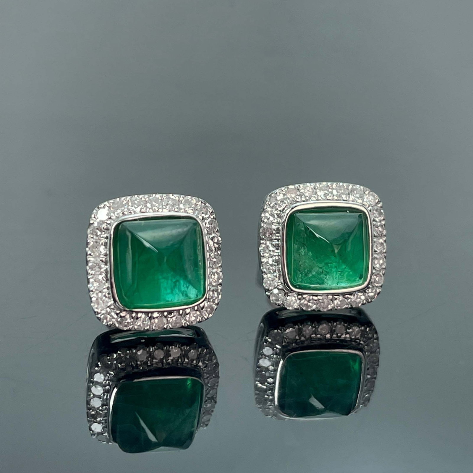 14k Gold 1.98 Ctw Vivid Green Natural Emerald & Diamond Earrings - 5