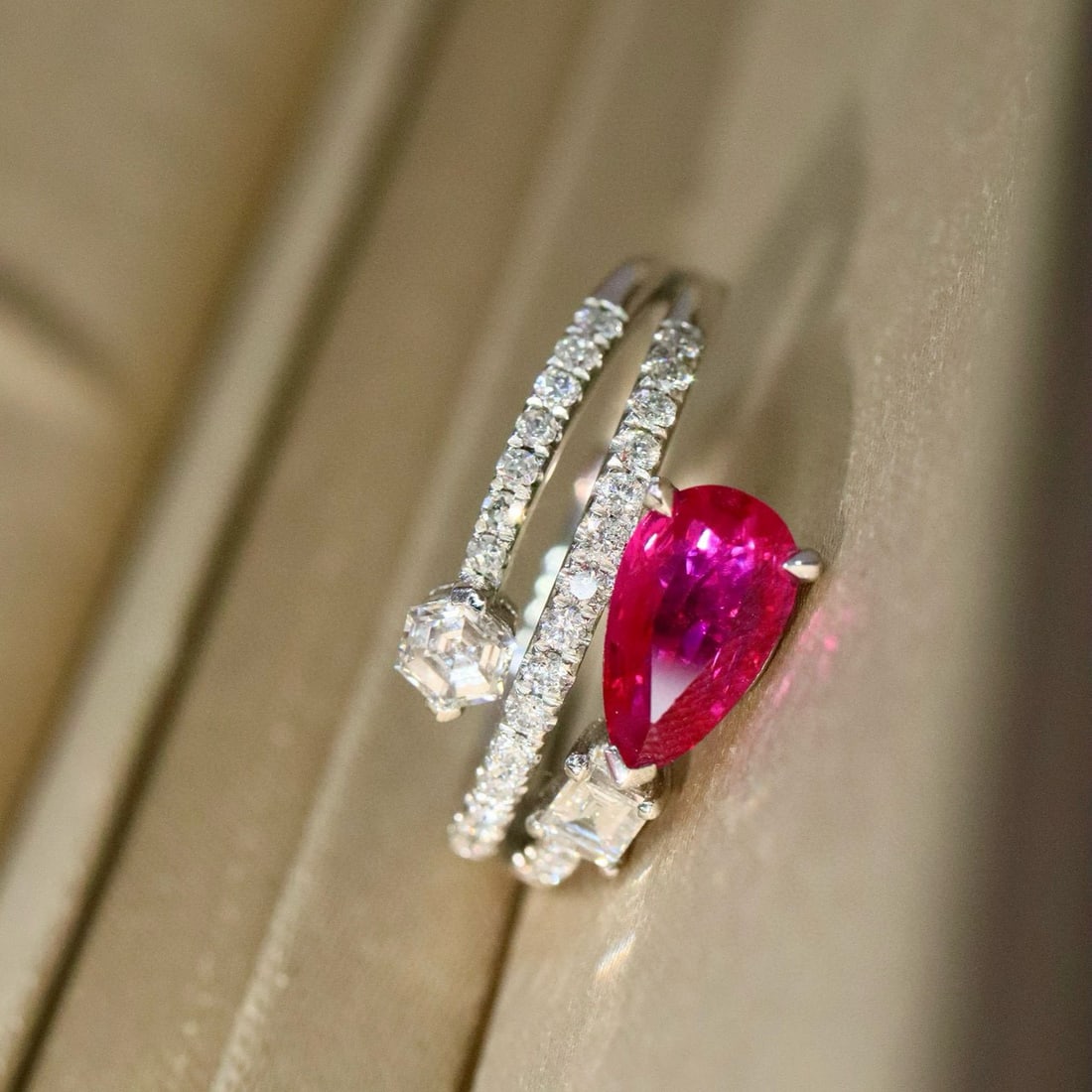 14k Gold 1.25 Ctw Natural Ruby & Diamond Ring - 2