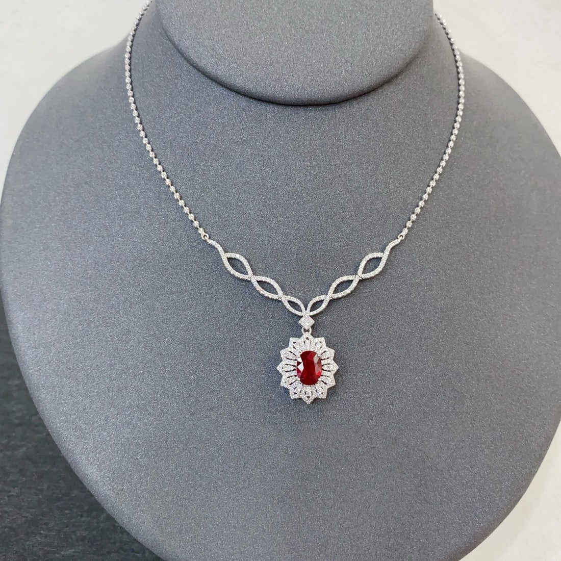 14k Gold 6.09 Ctw Natural Ruby & Diamond Jewelry Set - 4