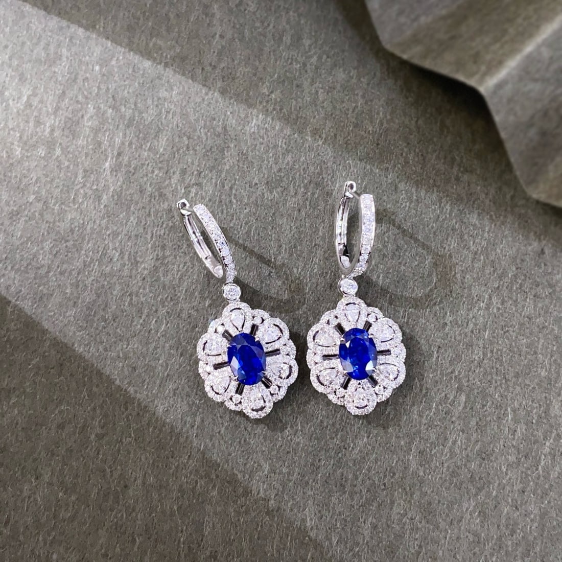 14k Gold 2.85 Ctw Natural Sapphire & Diamond Earrings - 4