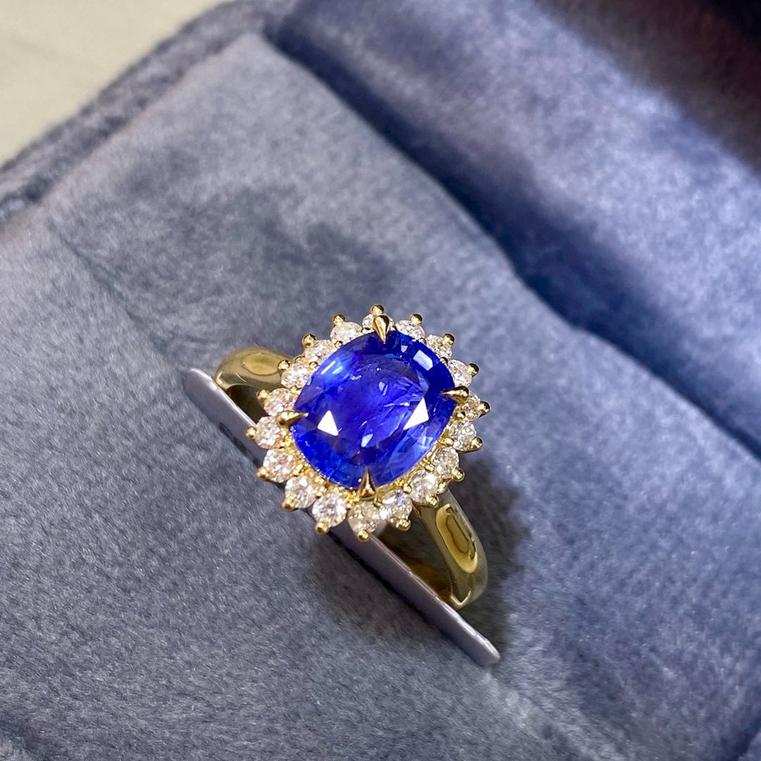 14k Gold 2.84 Ctw Natural Sapphire & Diamond Ring - 2