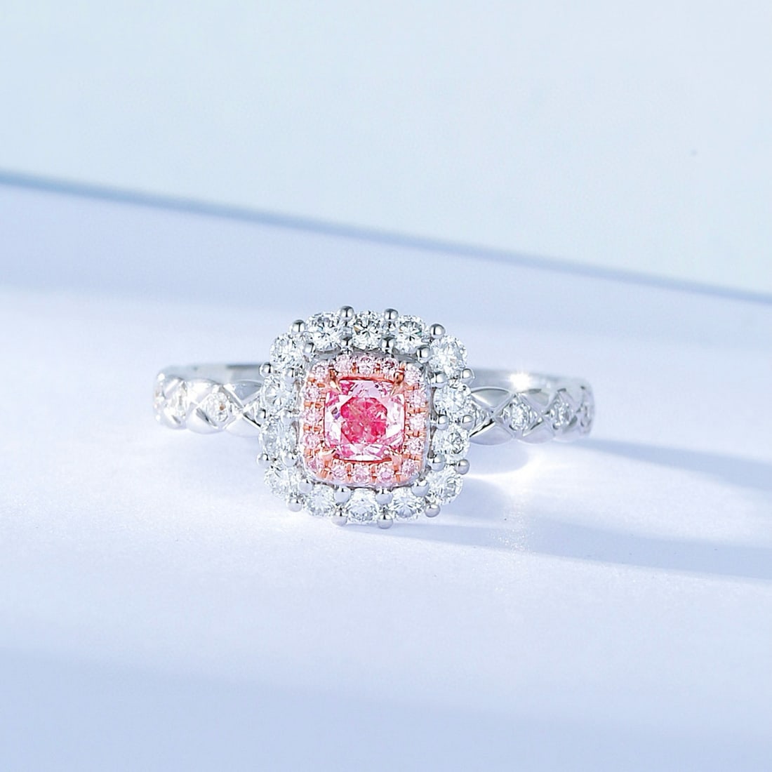 14k Gold 0.63 Ctw Natural Pink Diamond & Diamond Ring: Ref:230944050 // gold content:14k gold // ring size:7. 25us // // main gemstone:pink diamond // shape:cushion // carat weight:0. 18ct // color:pink // treatment:natural // // adjacent gemstone 2 : dia