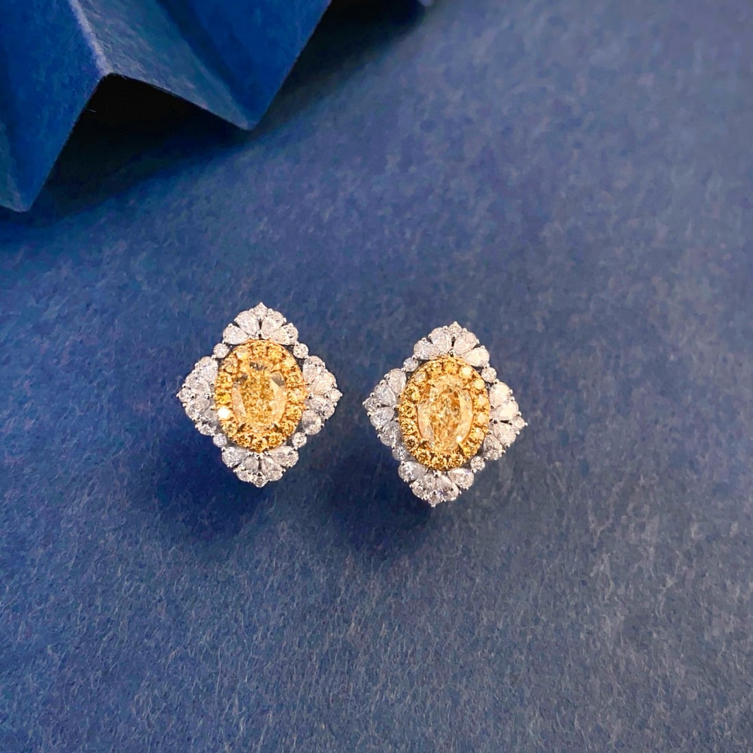 14k Gold 2.30 Ctw Natural Yellow Diamond & Diamond Earrings - 2