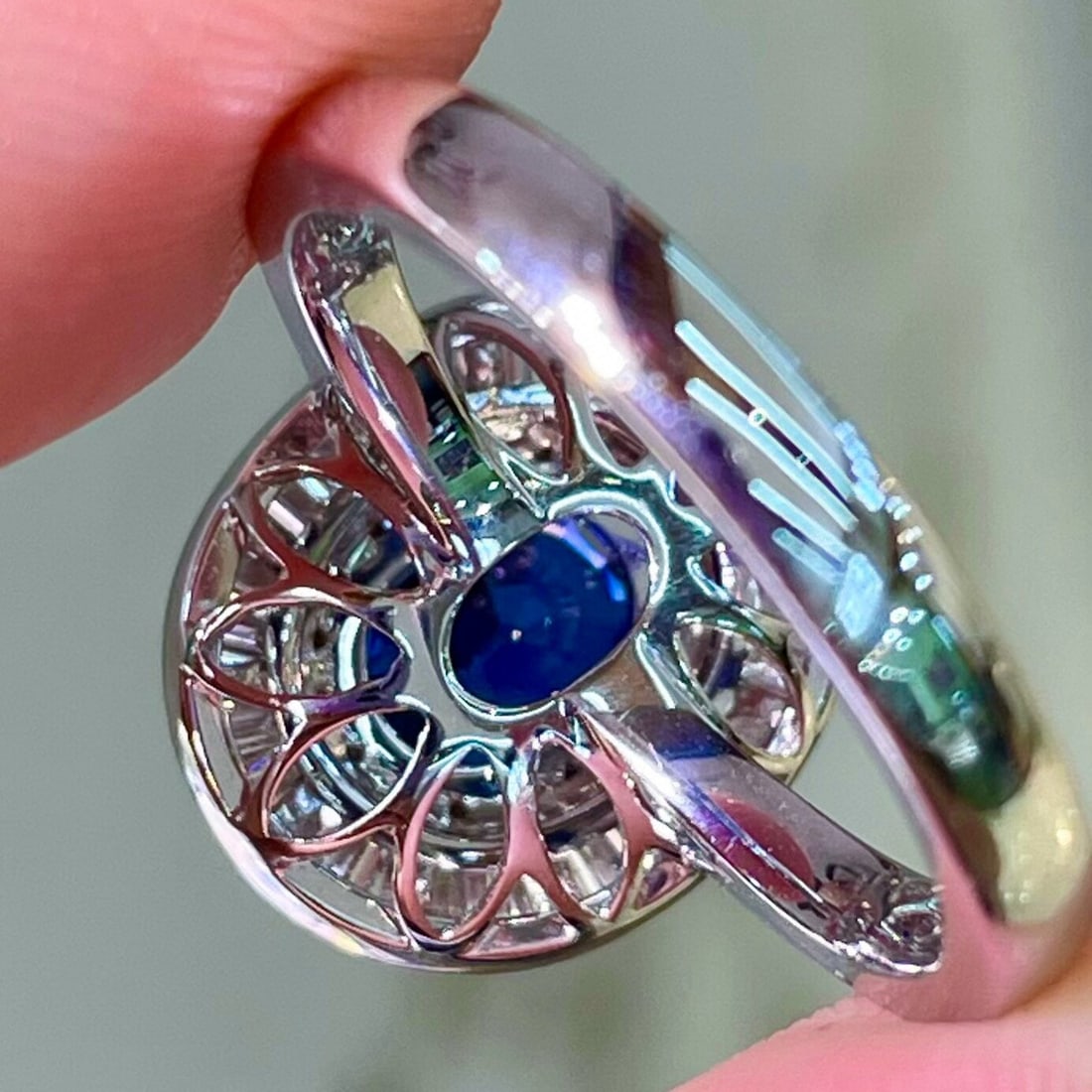 14k Gold 2.12 Ctw Natural Sapphire & Diamond Ring - 5