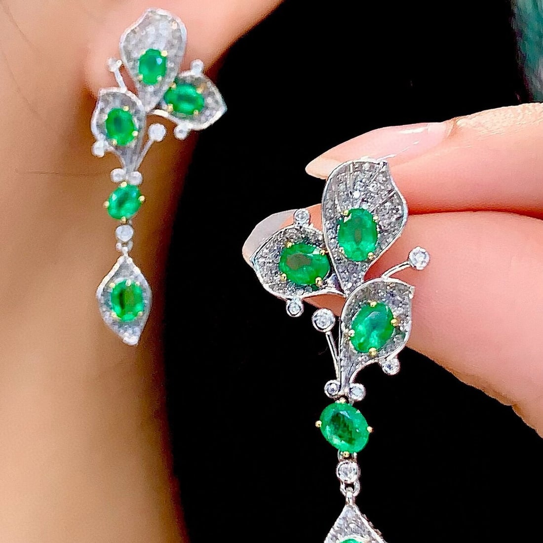 14k Gold 2.5 Ct Natural Emerald & Diamond Earrings - 2