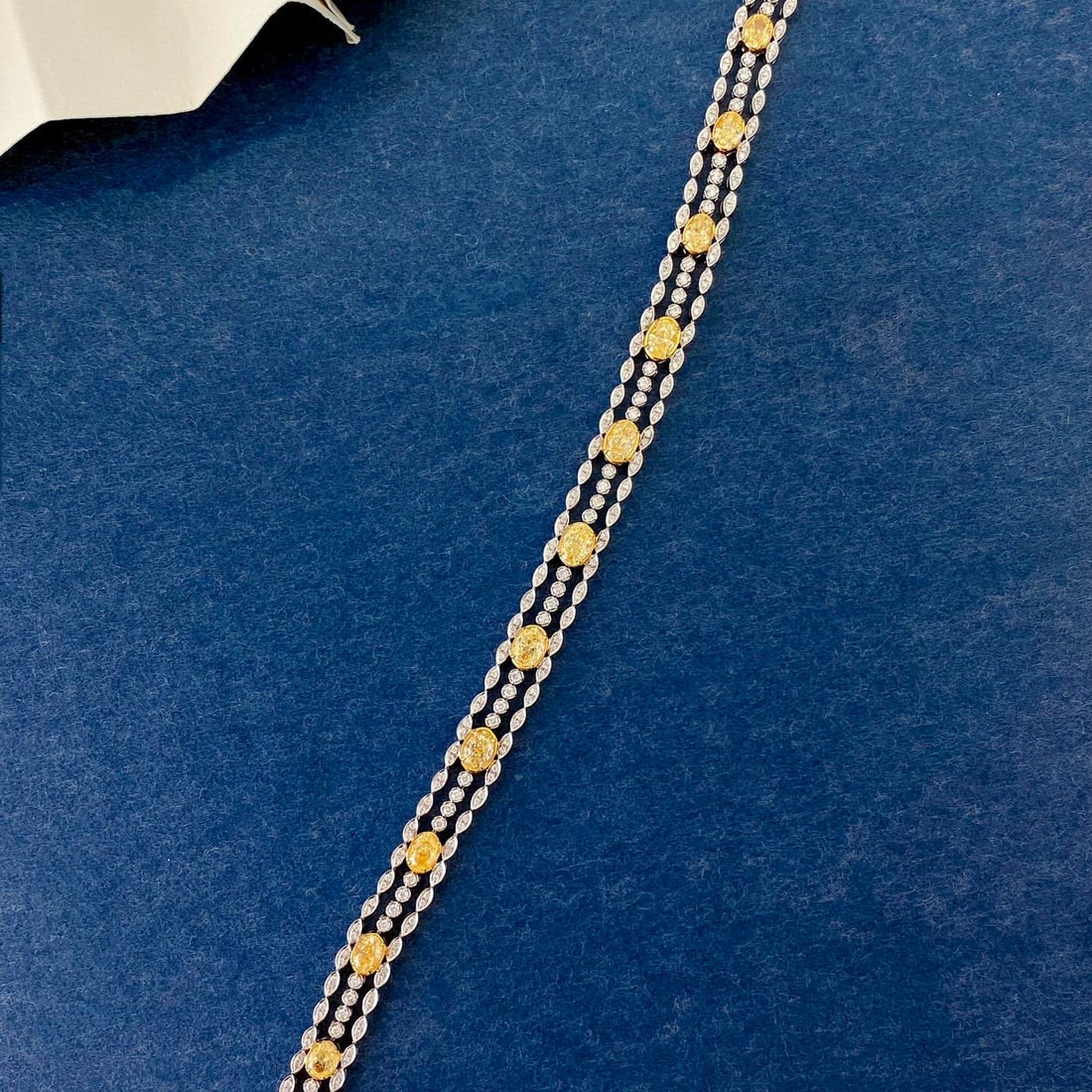 14k Gold 3.94 Ctw Natural Yellow Diamond & Diamond Bracelet - 4