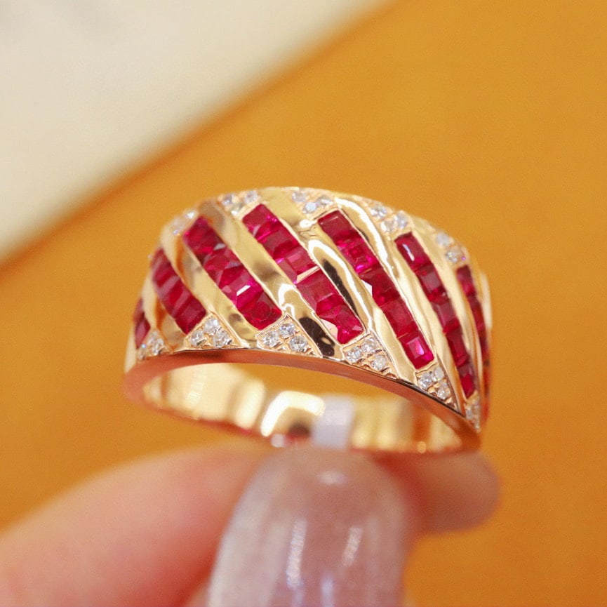 14k Gold 2.13 Ctw Natural Ruby & Diamond Ring - 4