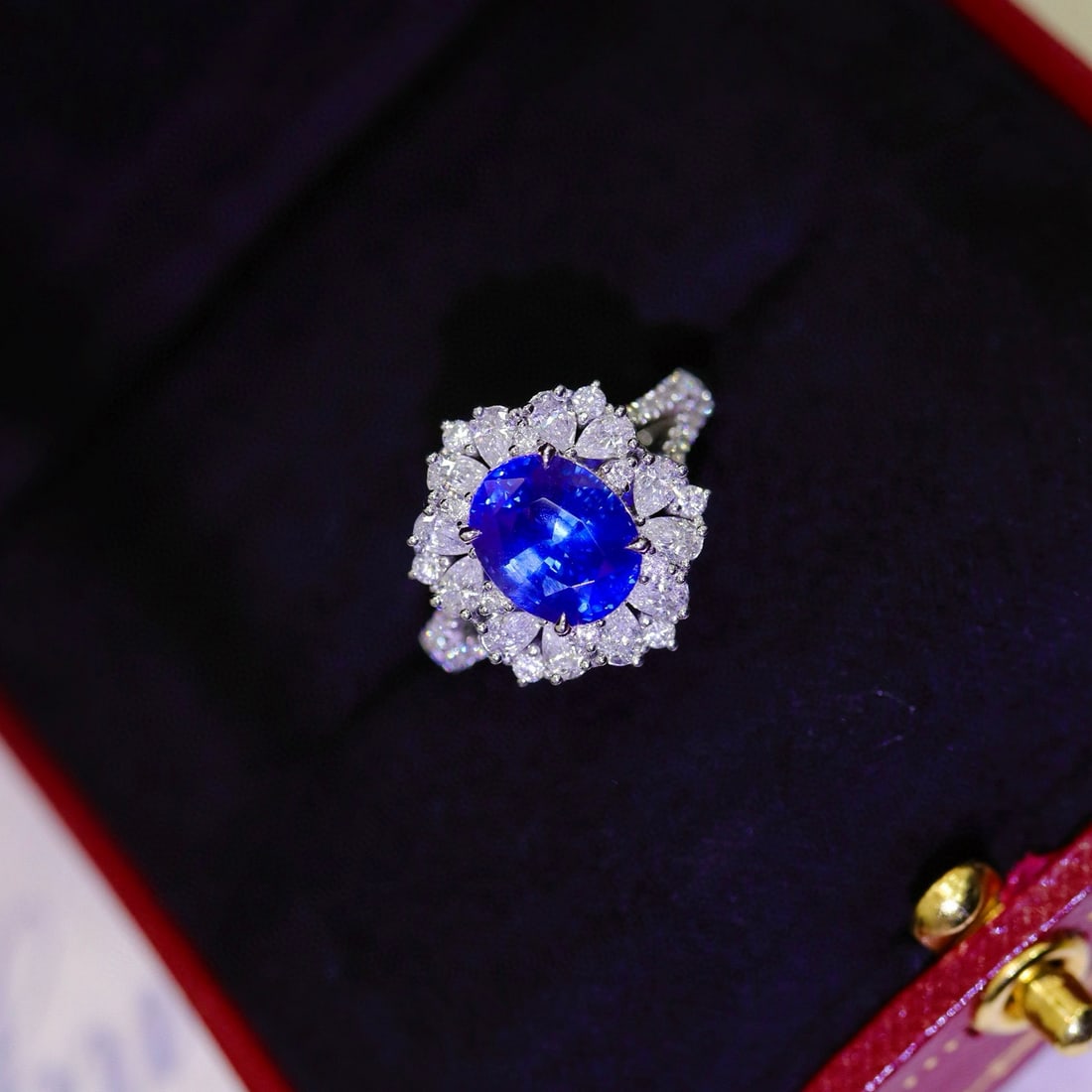 14k Gold 3.43 Ctw Natural Sapphire & Diamond Ring - 4