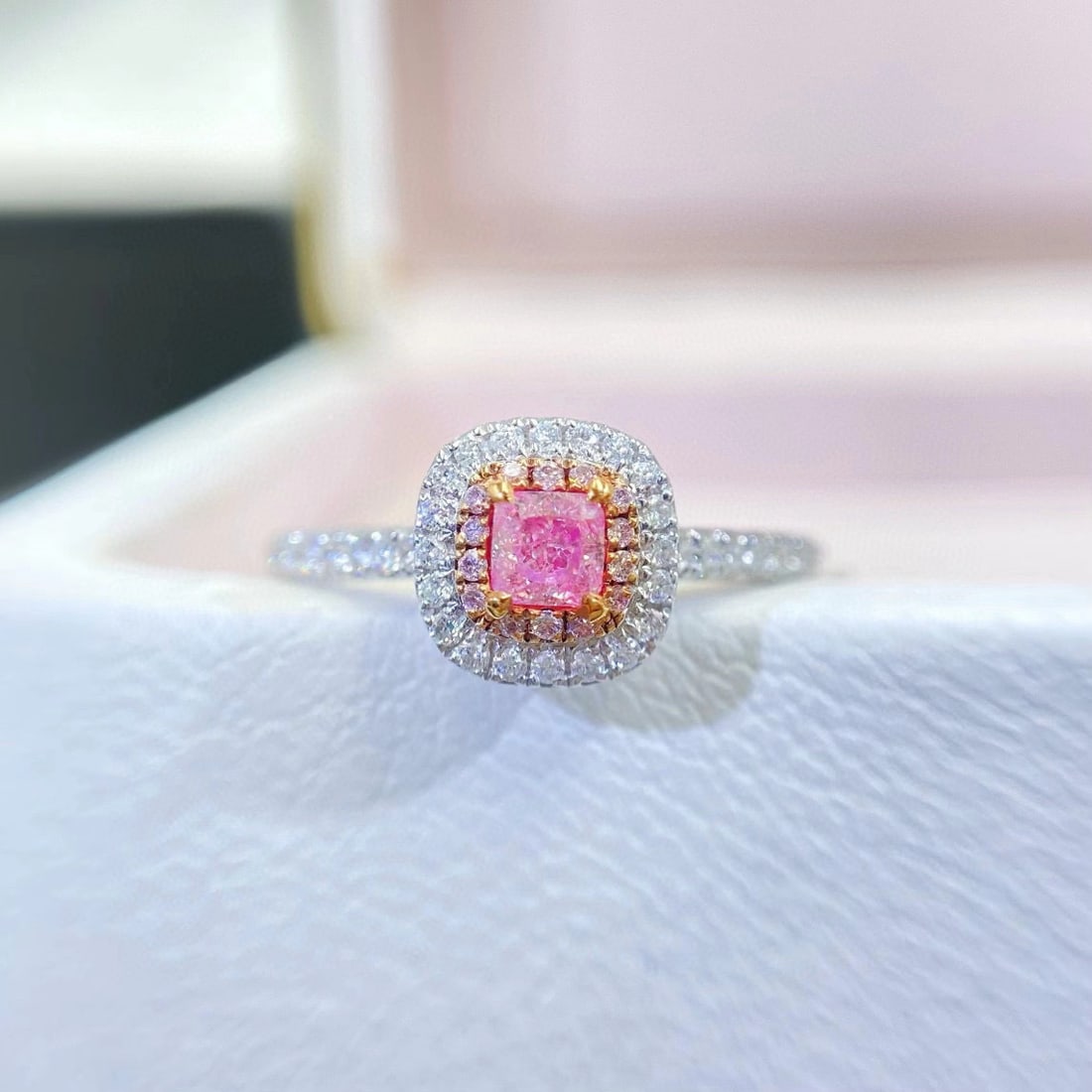 14k Gold 0.44 Ctw Natural Pink Diamond & Diamond Ring - 2