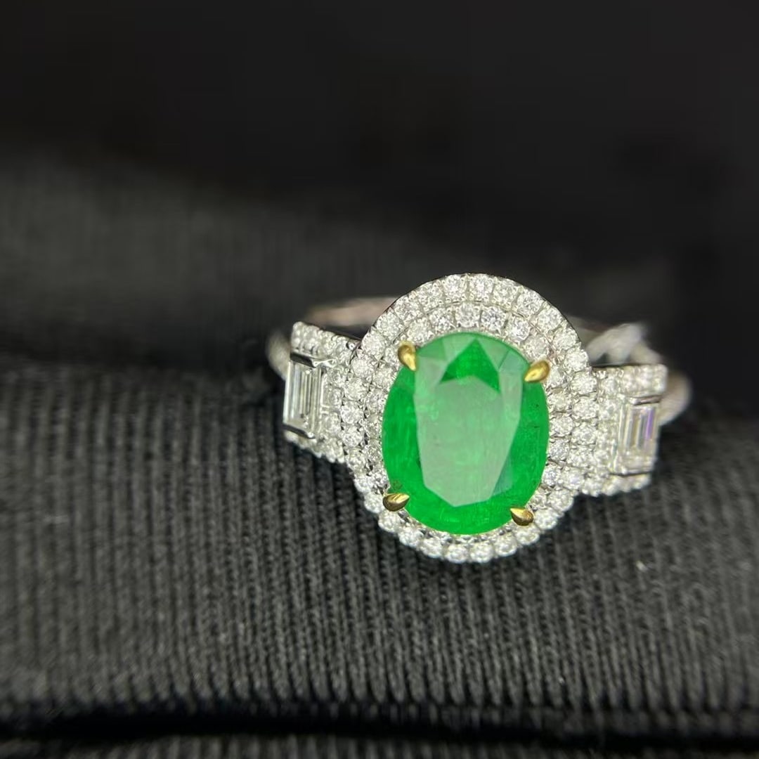 14k Gold 1.85 Ct Vivid Green Natural Emerald & Diamond Ring - 3