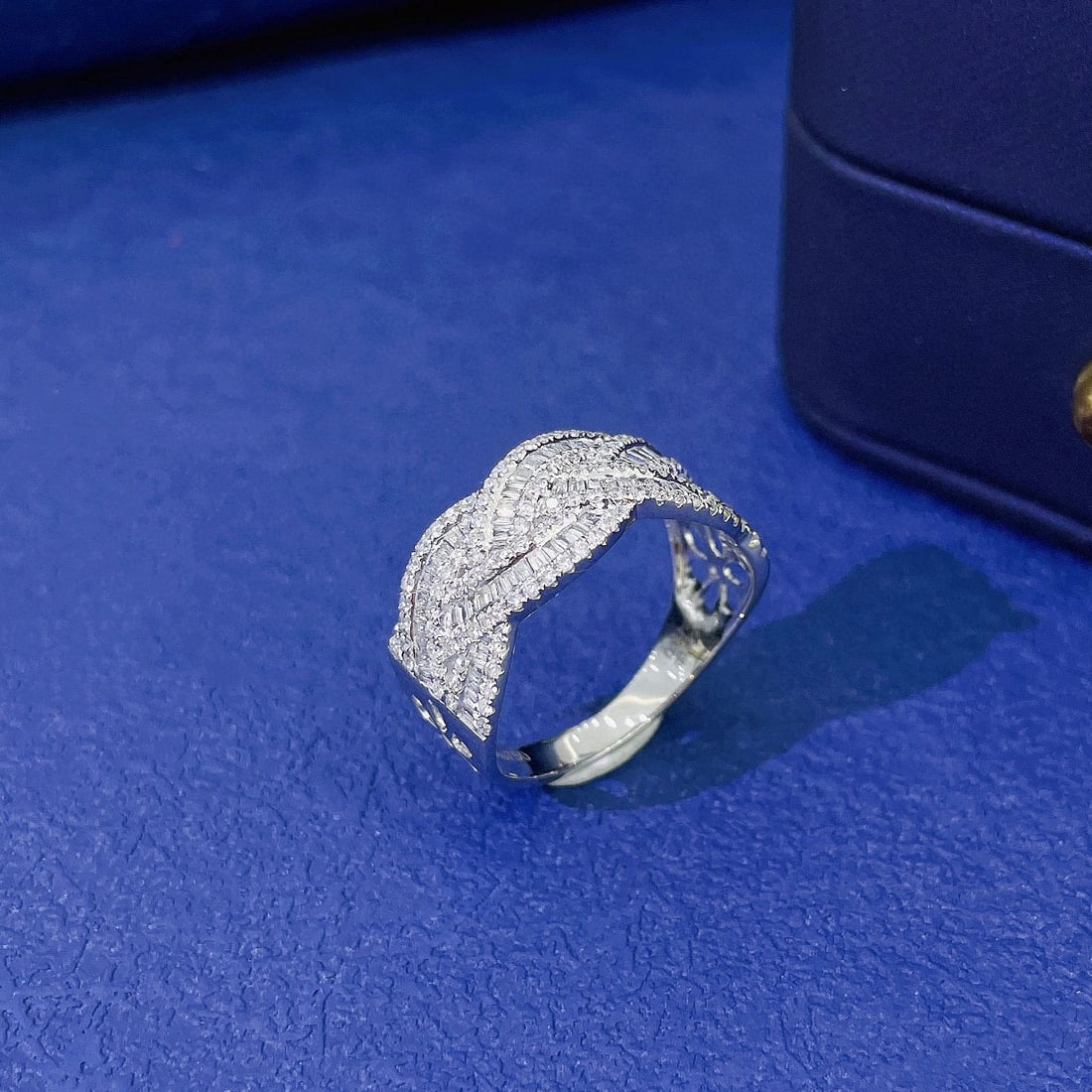 14k Gold 0.77 Ctw Natural H Diamond Ring - 2