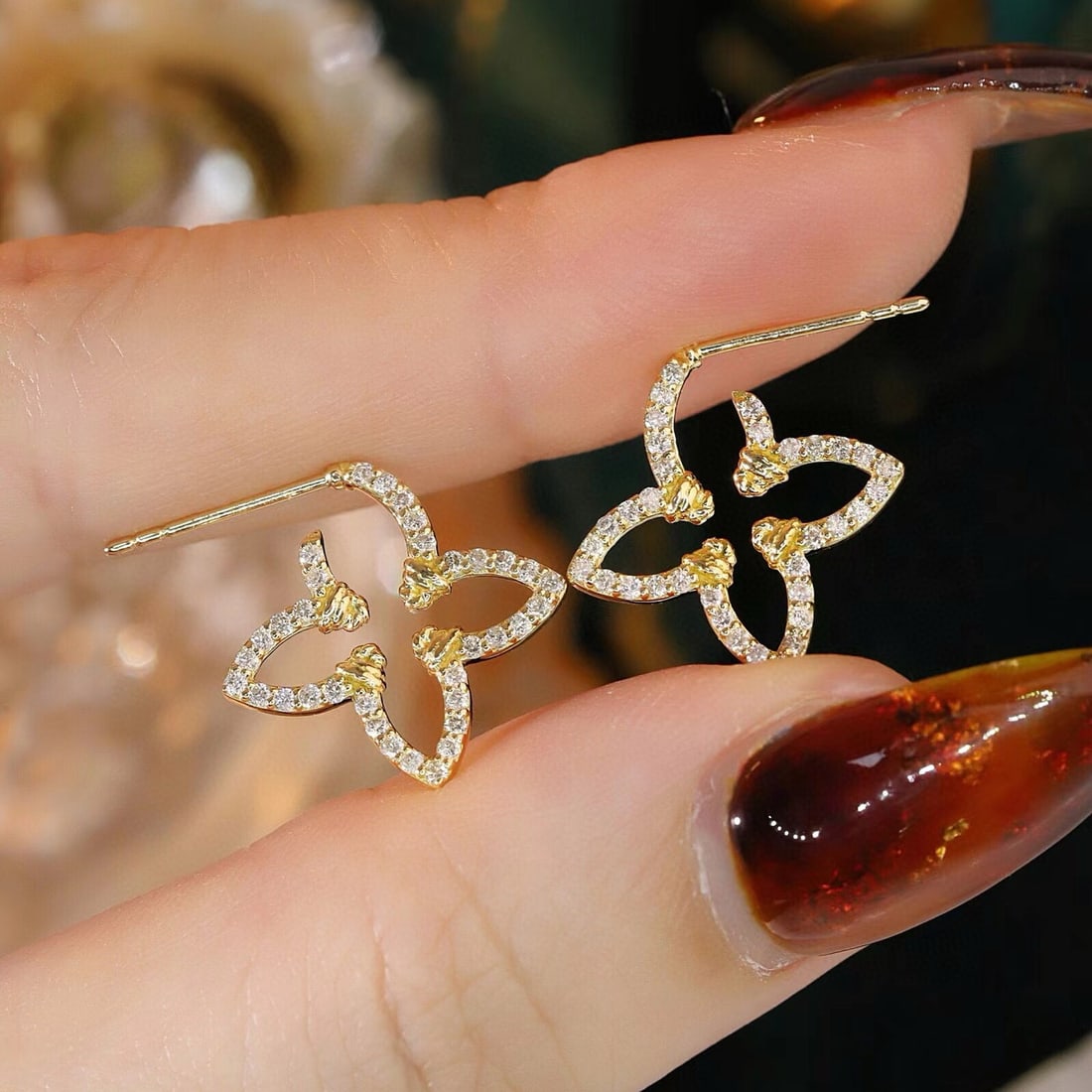 14k Gold 0.4 Ct Natural H Diamond Earrings - 4