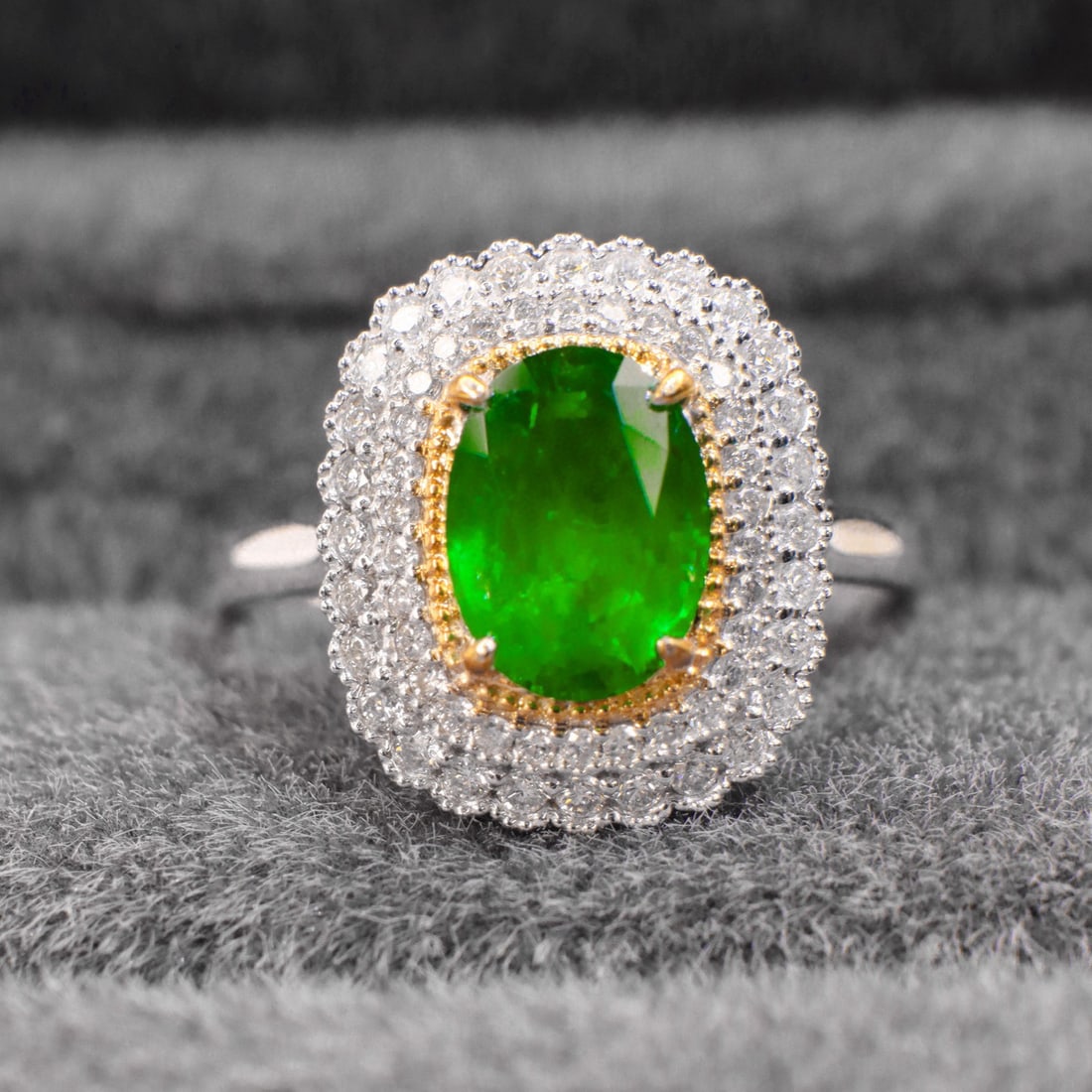 14k Gold 1.63 Ctw Vivid Green Natural Emerald & Diamond Ring - 4