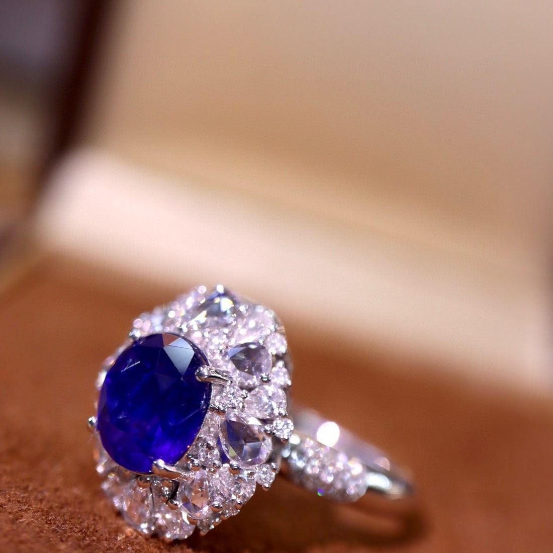 14k Gold 4.10 Ctw Vivid Blue Natural Sapphire & Diamond Ring/pendant( Without Chain ) - 3