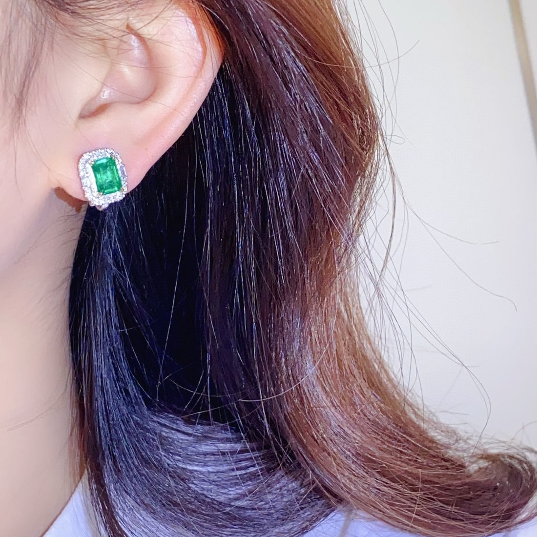 14k Gold 3.75 Ctw Vivid Green Natural Emerald & Diamond Earrings - 4