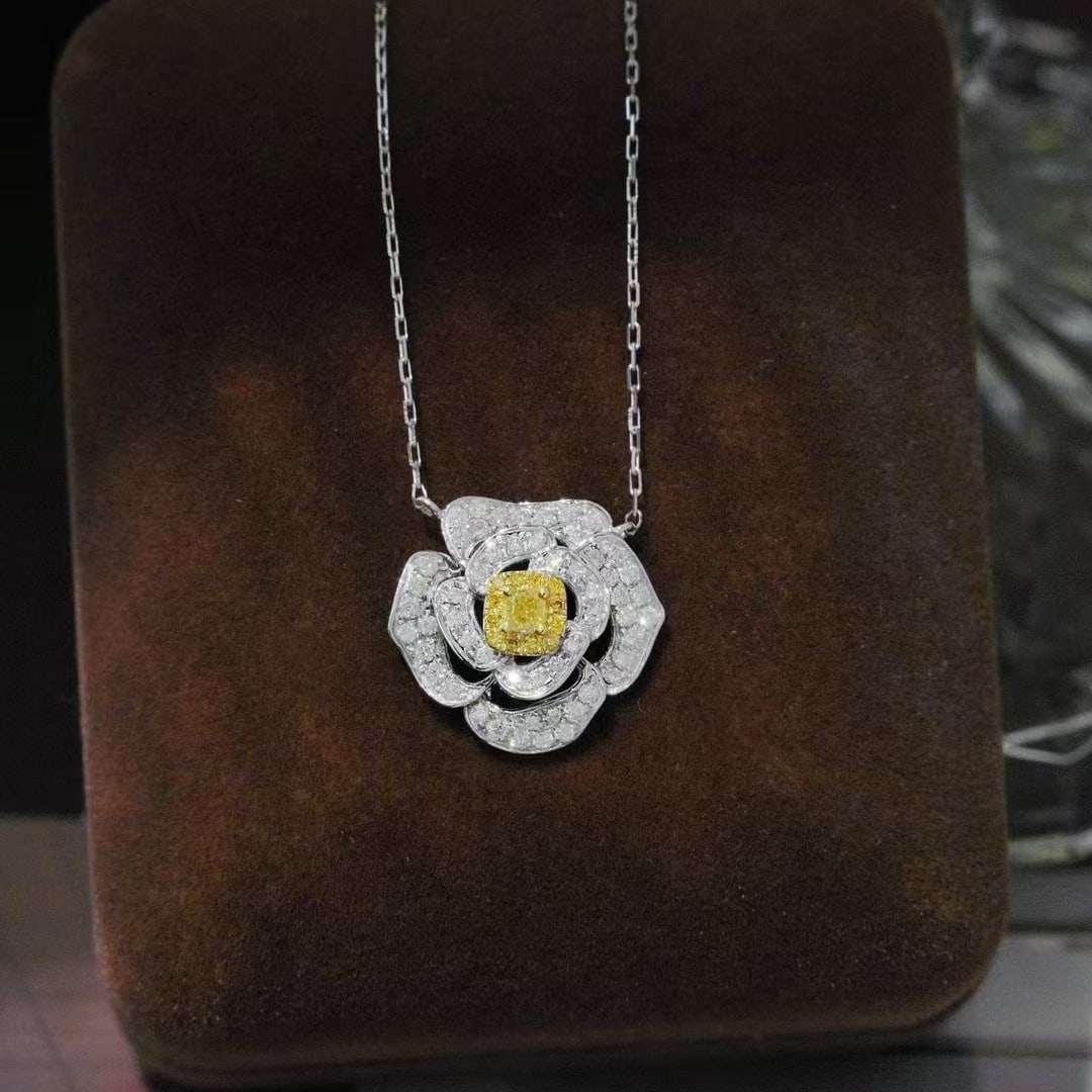 14k Gold 0.6 Ct Natural Color Diamond & Flowers Necklace: Ref:230944397 // gold content:14k gold // main gemstone:diamond // shape:multiply // carat weight:0. 6ct // clarity grade:vs-si // color:color // treatment:natural // Low Estimate: 2400Condition: