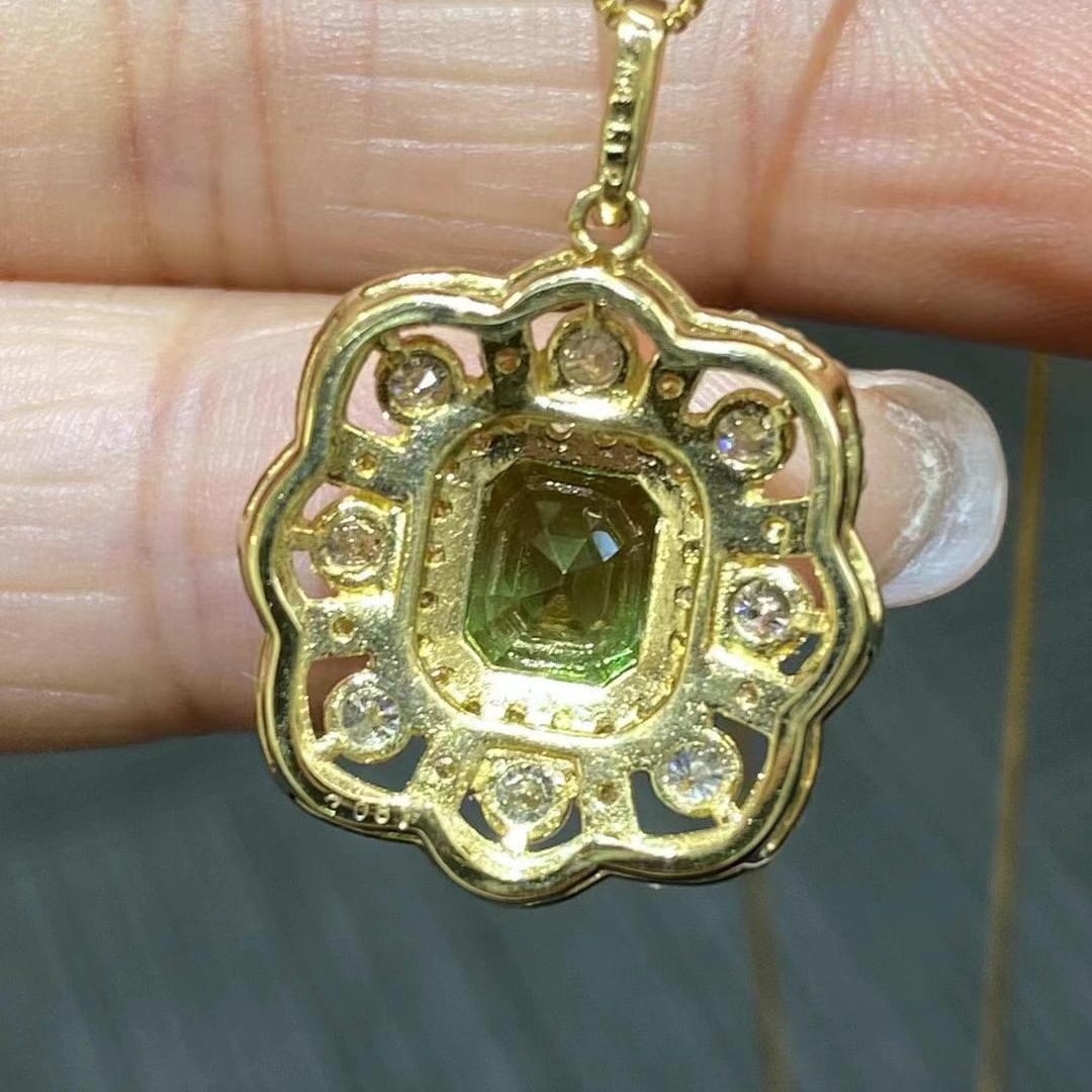 14k Gold 3.20 Ctw Natural Tsavorite & Diamond Pendant( Without Chain ) - 3