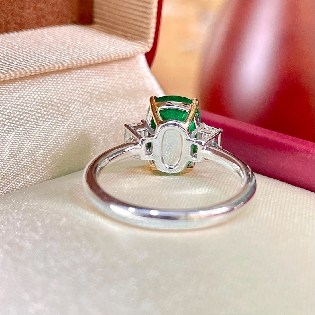 14k Gold 3.98 Ctw Vivid Green Natural Emerald & Diamond Ring - 3