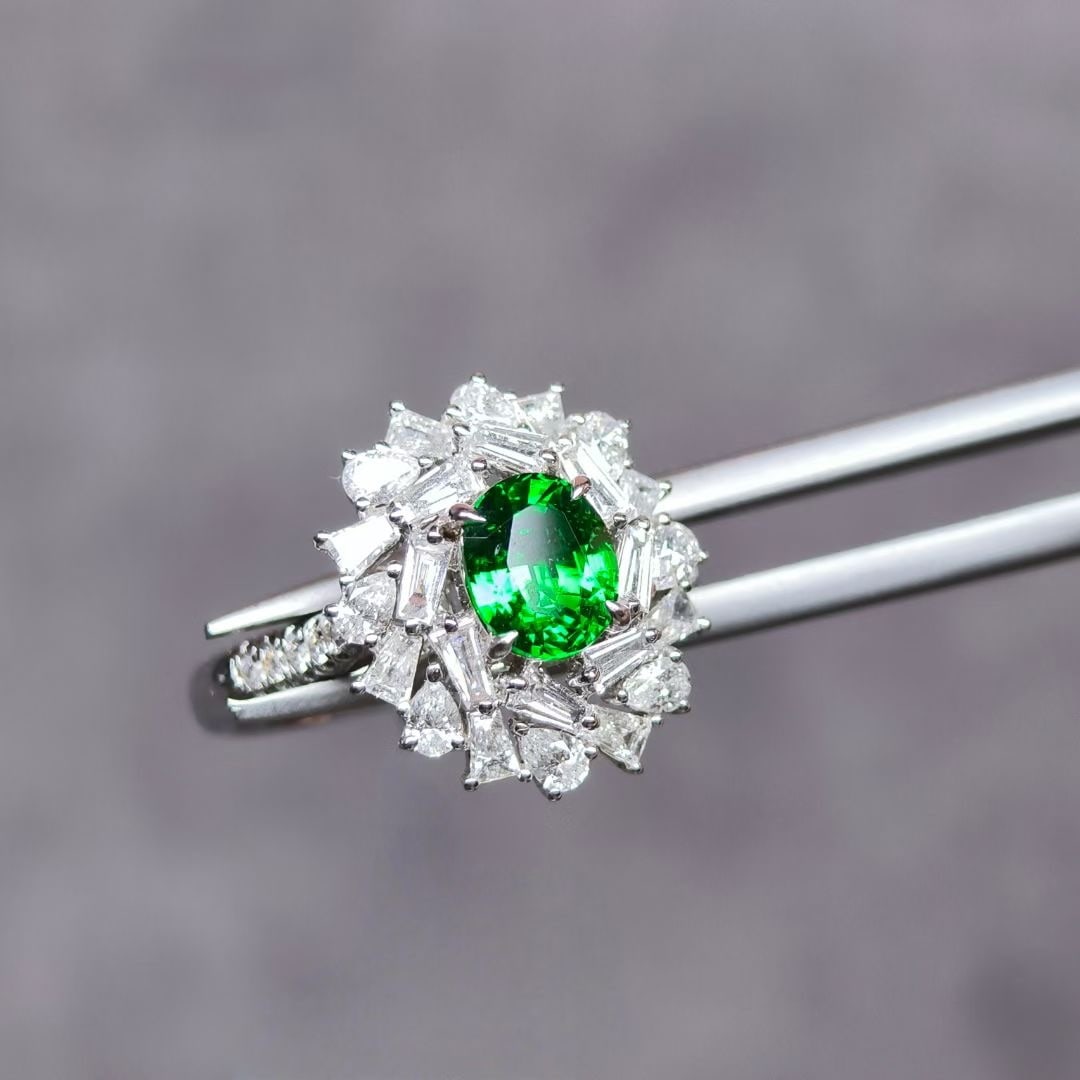 14k Gold 2.03 Ctw Vivid Green Natural Tsavorite & Diamond Ring - 2