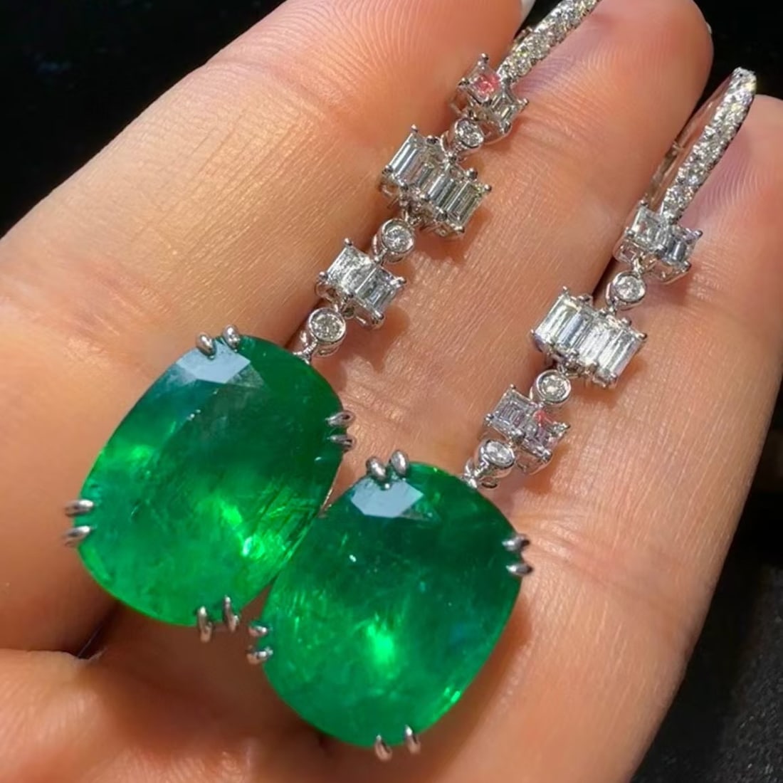 14k Gold 16.74 Ctw Natural Emerald & Diamond Earrings - 4