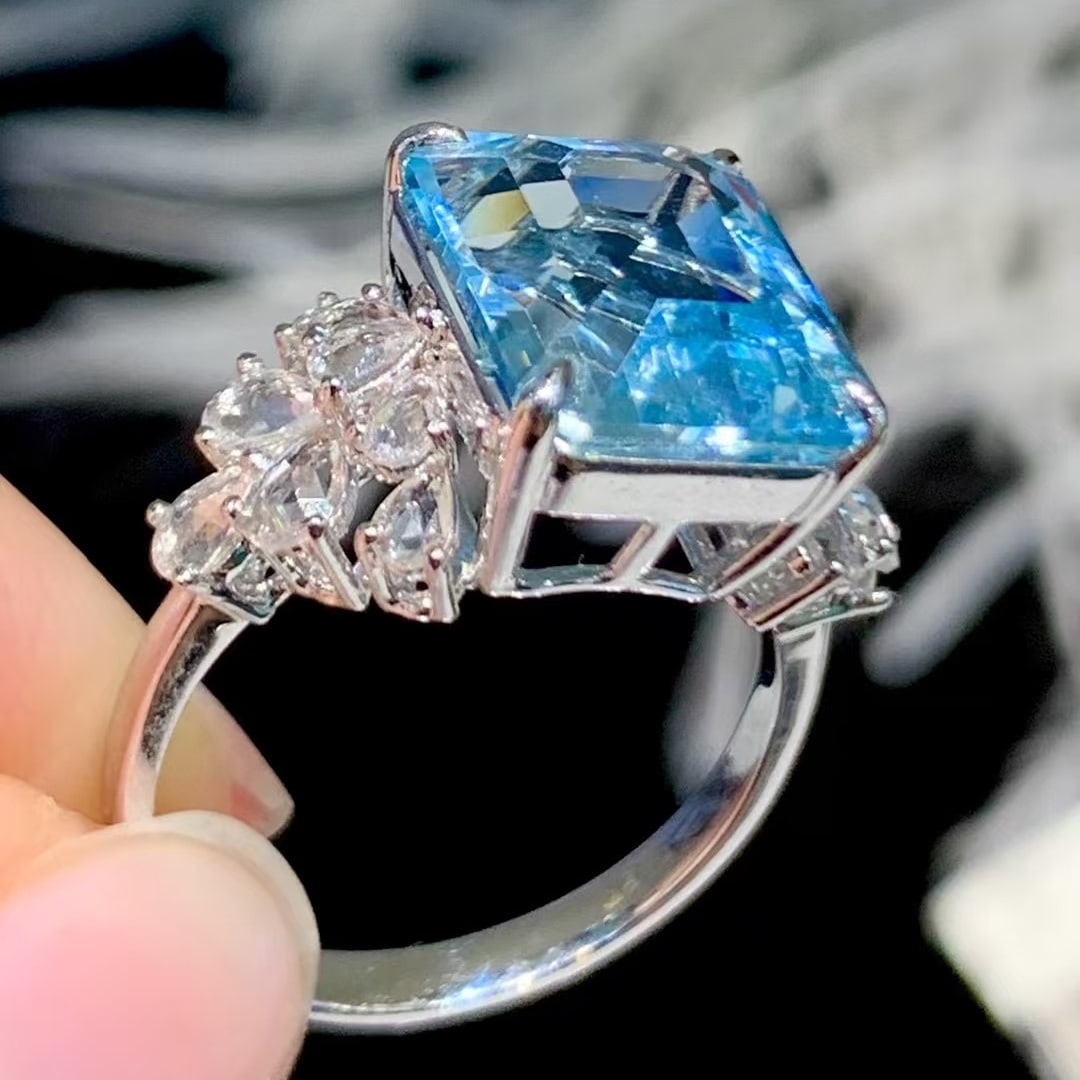 14k Gold 4.8 Ct Natural Aquamarine & Sapphire Ring - 4
