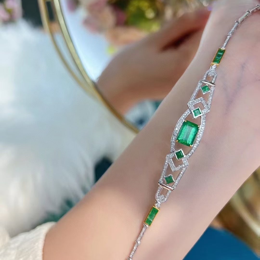 14k Gold 2.15 Ct Natural Emerald & Diamond Bracelet - 3