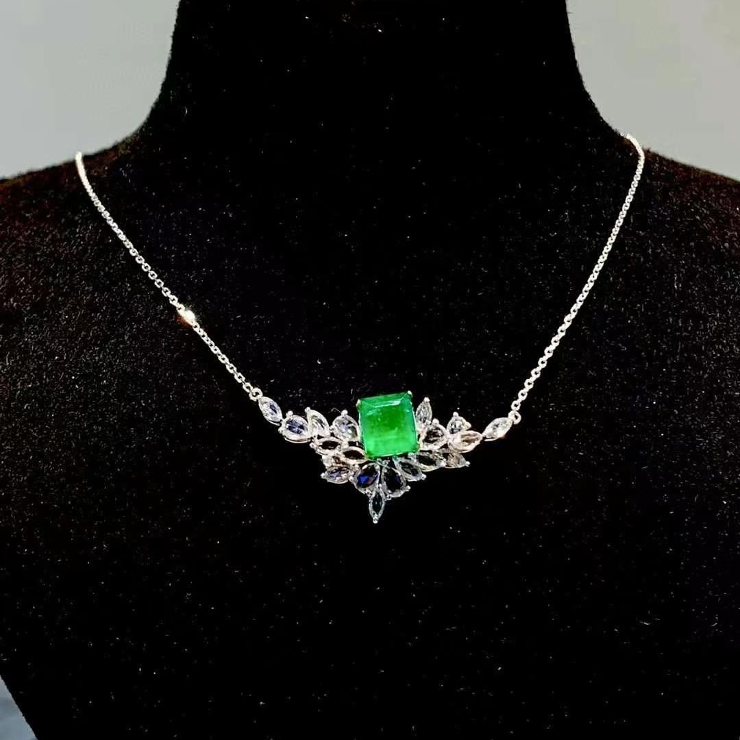 14k Gold 1.35 Ct Natural Emerald & Sapphire Necklace - 4