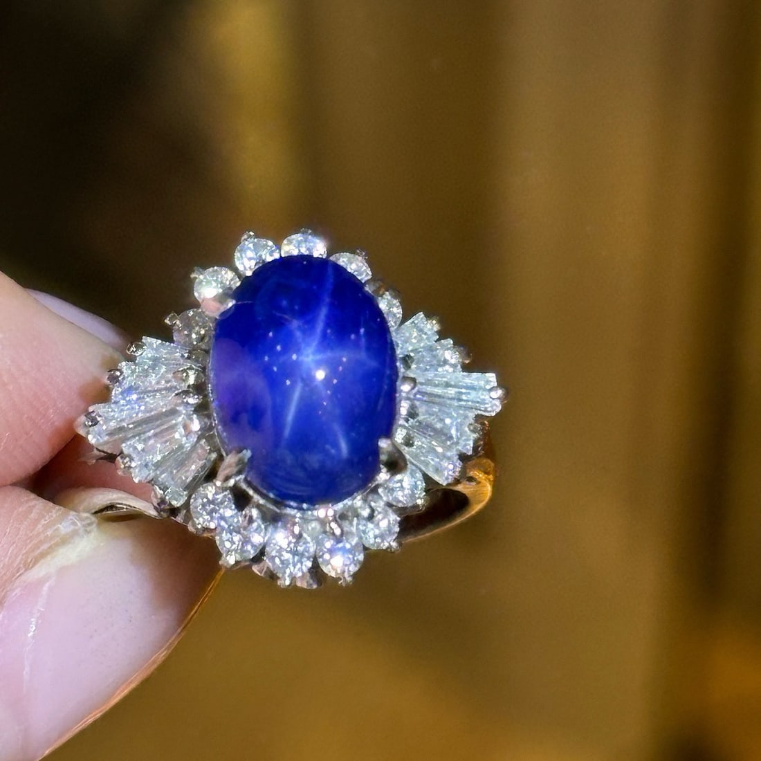 14k Gold 6.25 Ct Natural Star Sapphire & Diamond Ring - 2