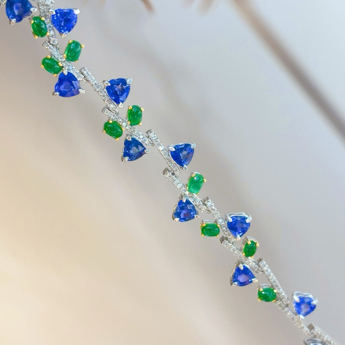 14k Gold 7.5 Ct Natural Sapphire & Emerald & Diamond Bracelet - 8