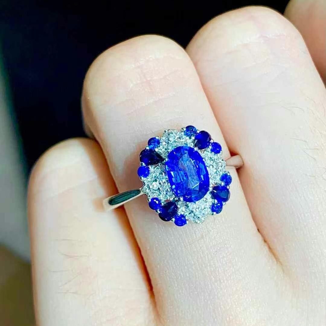 14k Gold 1.6 Ct Natural Sapphire & Diamond & Sapphire Ring - 2