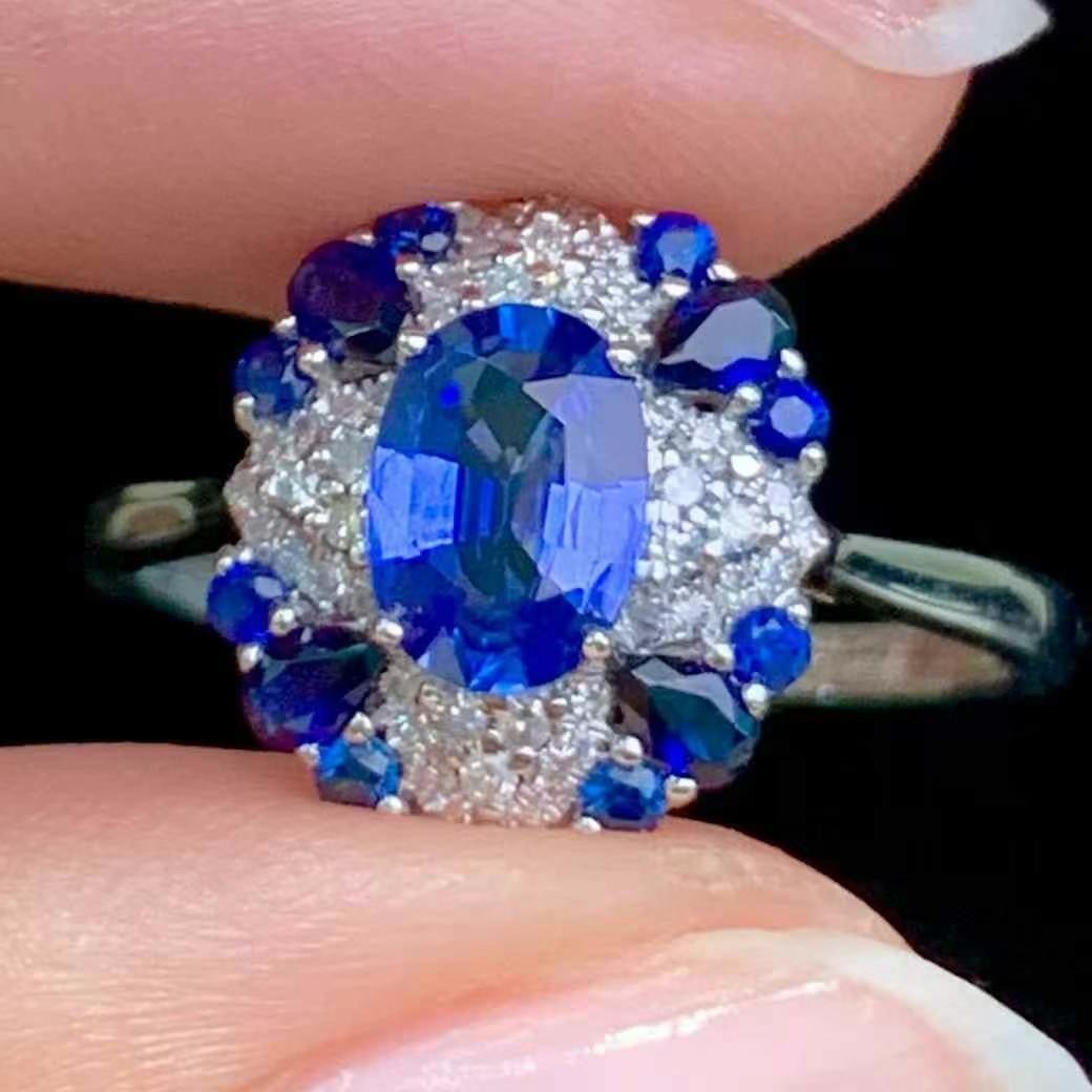 14k Gold 1.6 Ct Natural Sapphire & Diamond & Sapphire Ring - 4