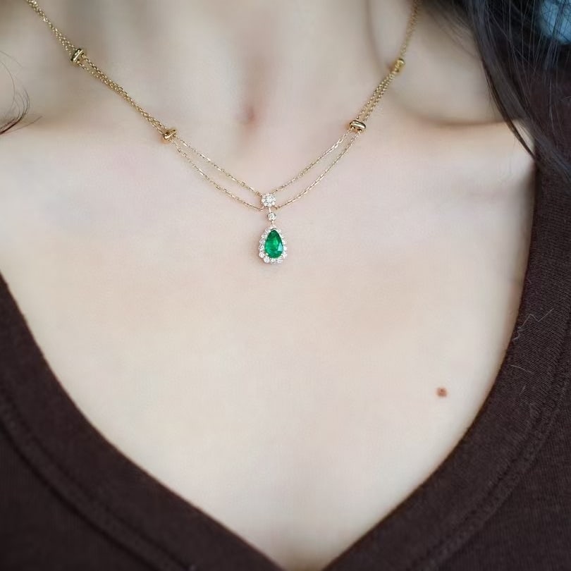 14k Gold 1.30 Ctw Natural Emerald & Diamond Necklace - 4