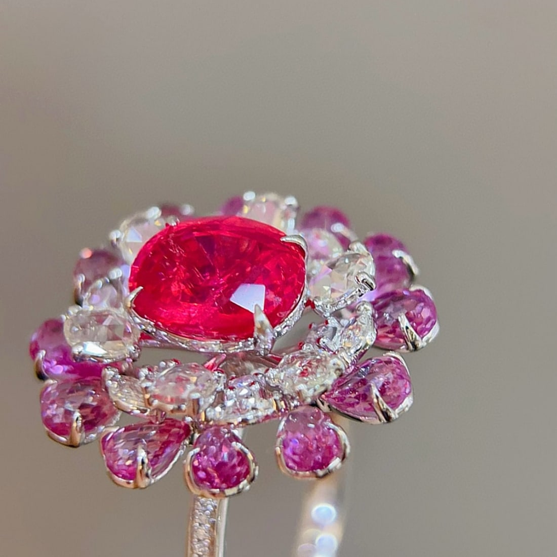 14k Gold 6.61 Ctw Natural Spinel & Padparadscha Sapphire Ring - 2