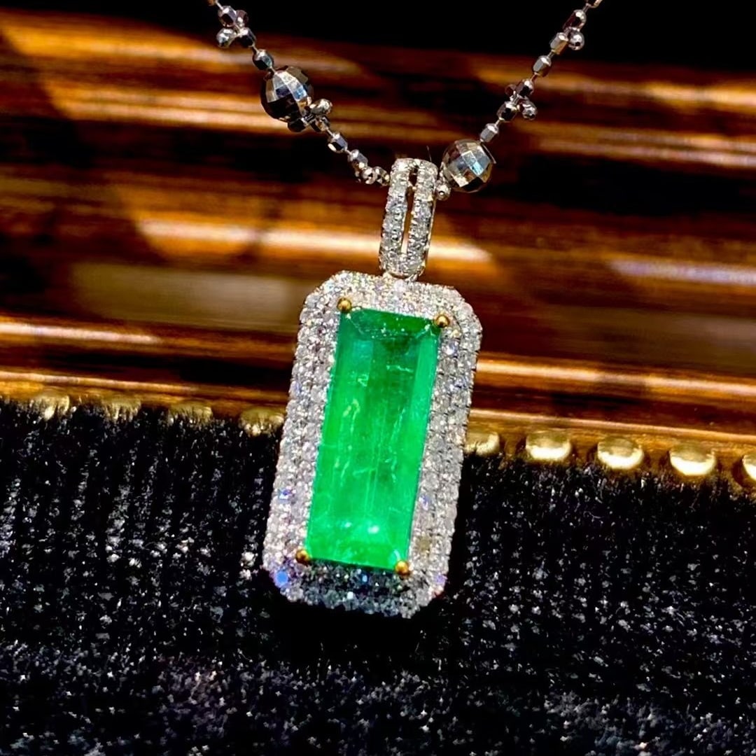 14k Gold 1.05 Ct Natural Emerald & Diamond Pendant( Without Chain ) - 3