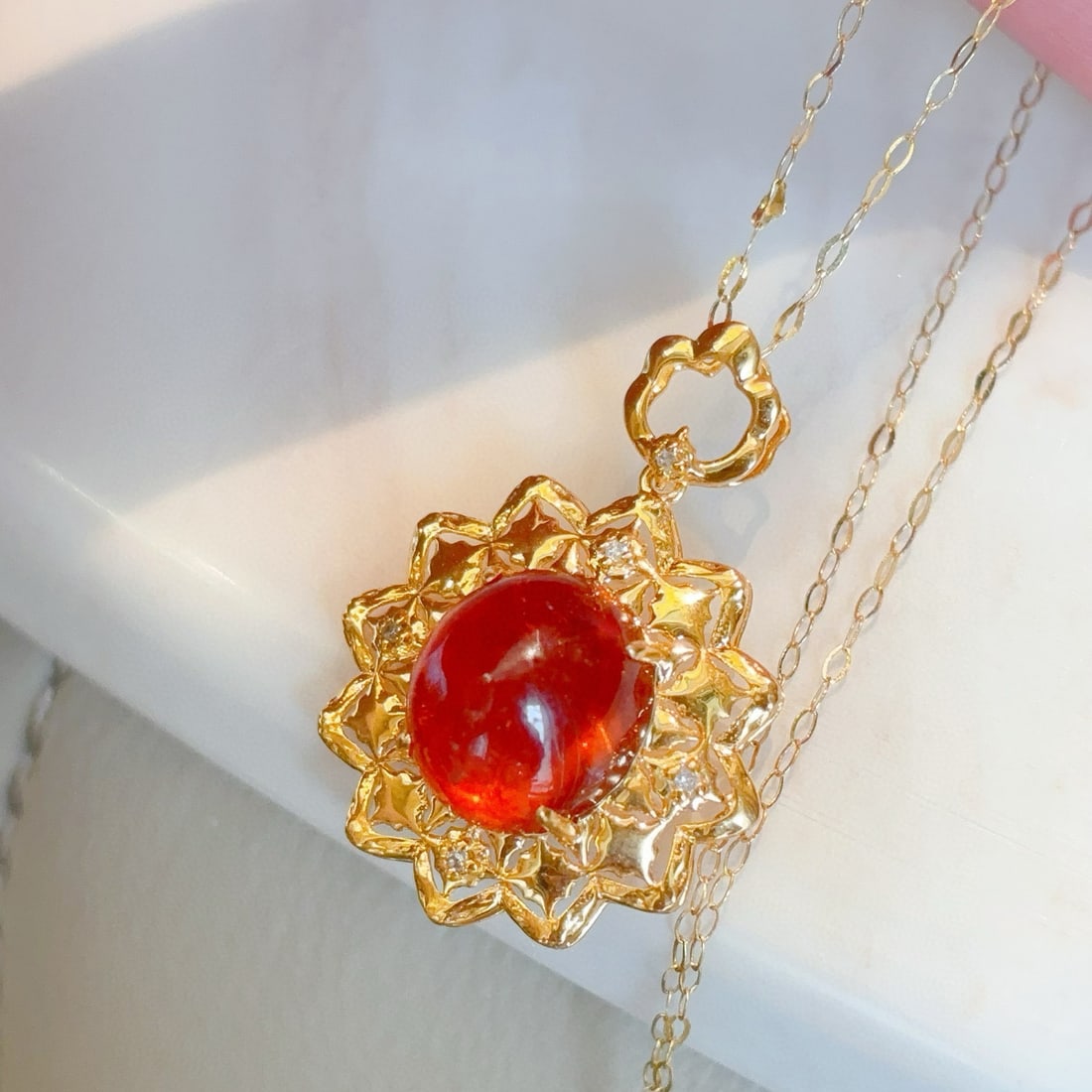 14k Gold 4.3 Ct Natural Spessartine & Diamond Pendant( Without Chain ): Ref:230945158 // gold content:14k gold // main gemstone:spessartine // shape:oval // carat weight:4. 3ct // color:orange // treatment:natural // // adjacent gemstone 2 : diamond // shape:round // clar