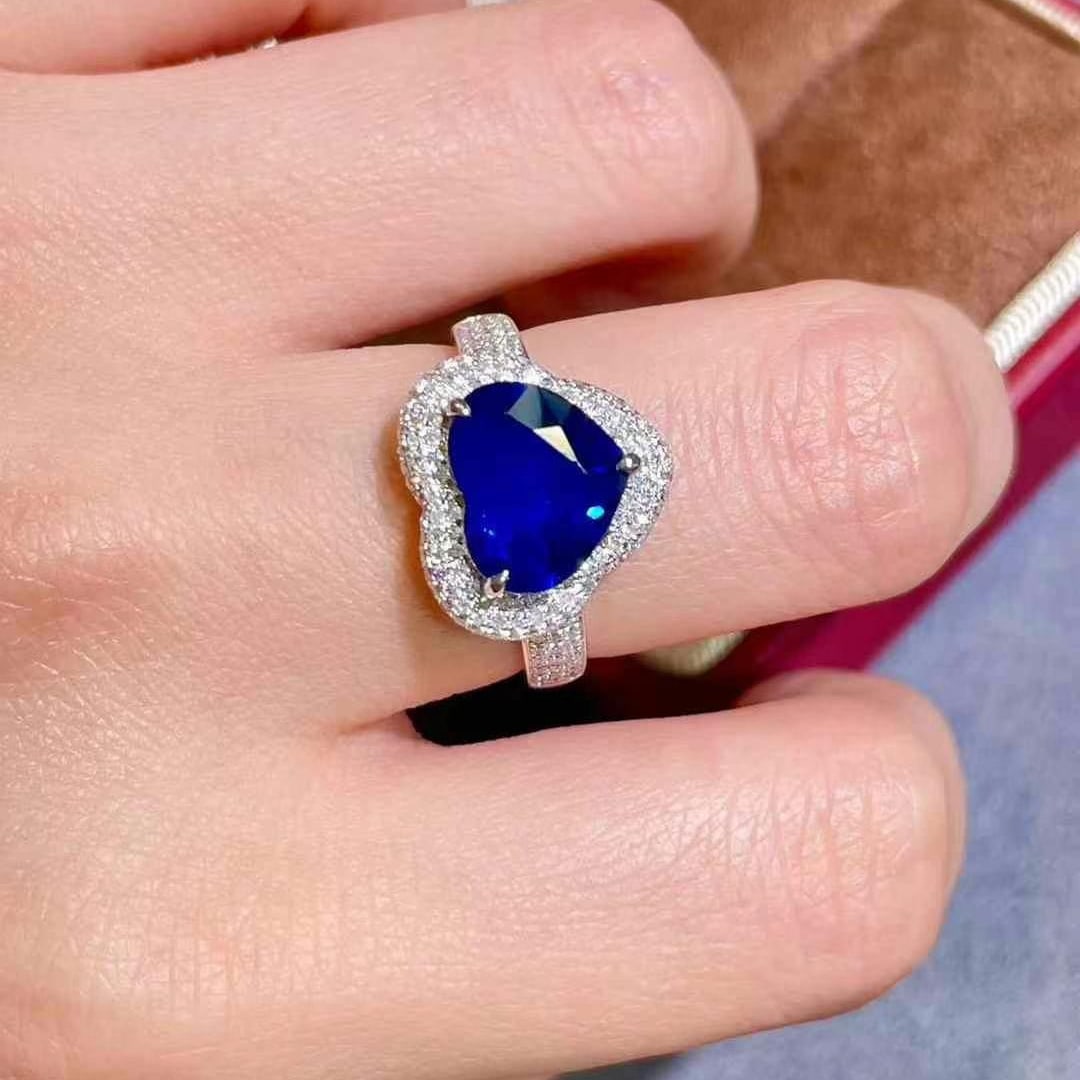 14k Gold 3.1 Ct Natural Sapphire & Diamond Ring - 5