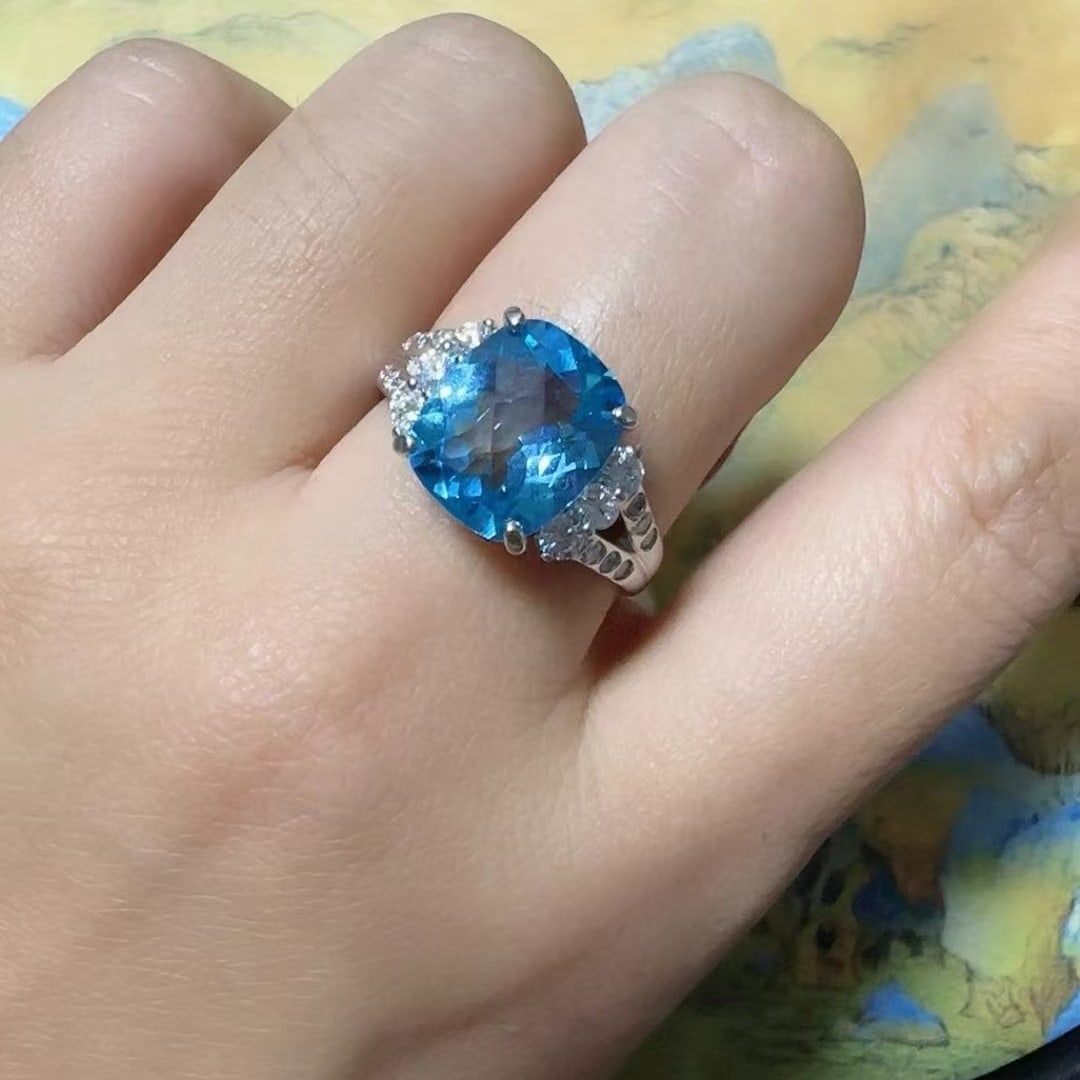 14k Gold 7.05 Ctw Natural Topaz & Diamond Ring - 2