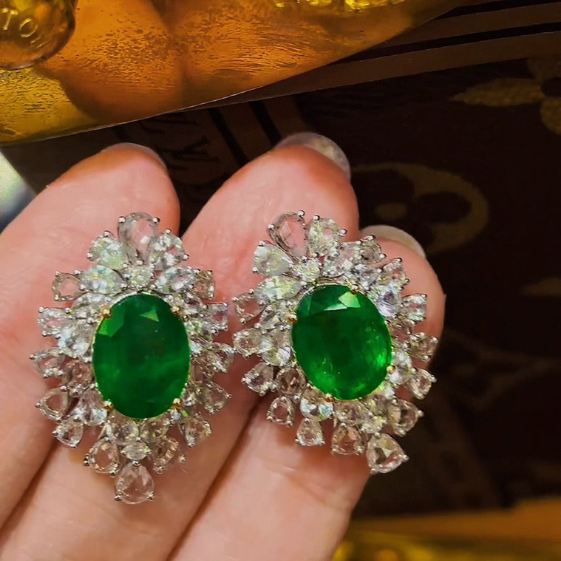 14k Gold 4.65 Ct Natural Emerald & Sapphire & Diamond Earrings - 3