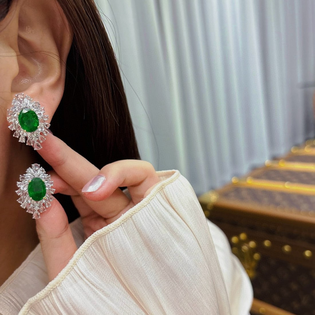 14k Gold 4.65 Ct Natural Emerald & Sapphire & Diamond Earrings - 4