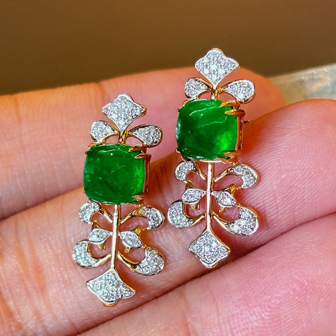 14k Gold 3.6 Ct Natural Emerald & Diamond Earrings - 3